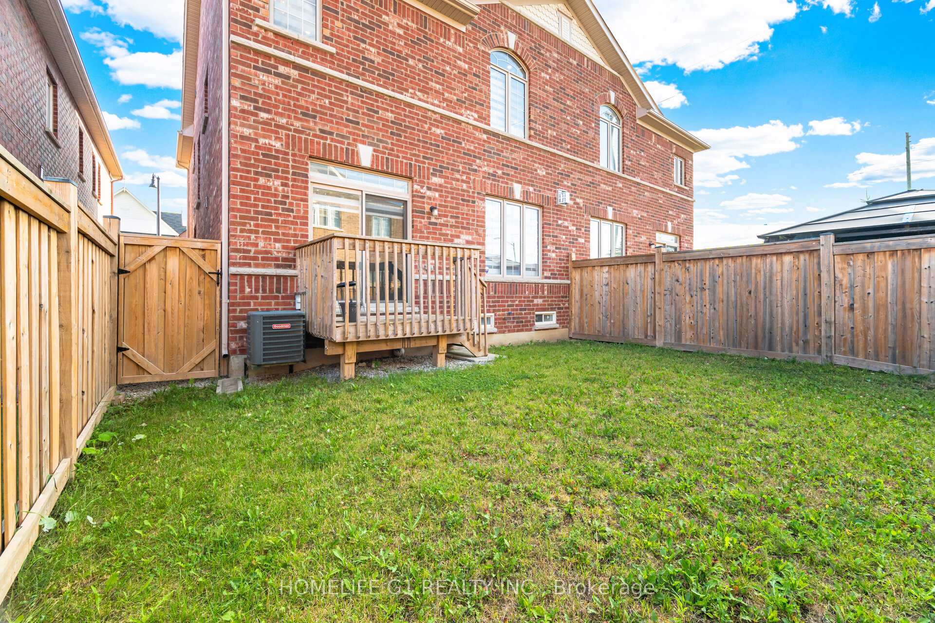 Photo 41 of 82 Truro Circle, Brampton, Northwest Brampton — HOMEH