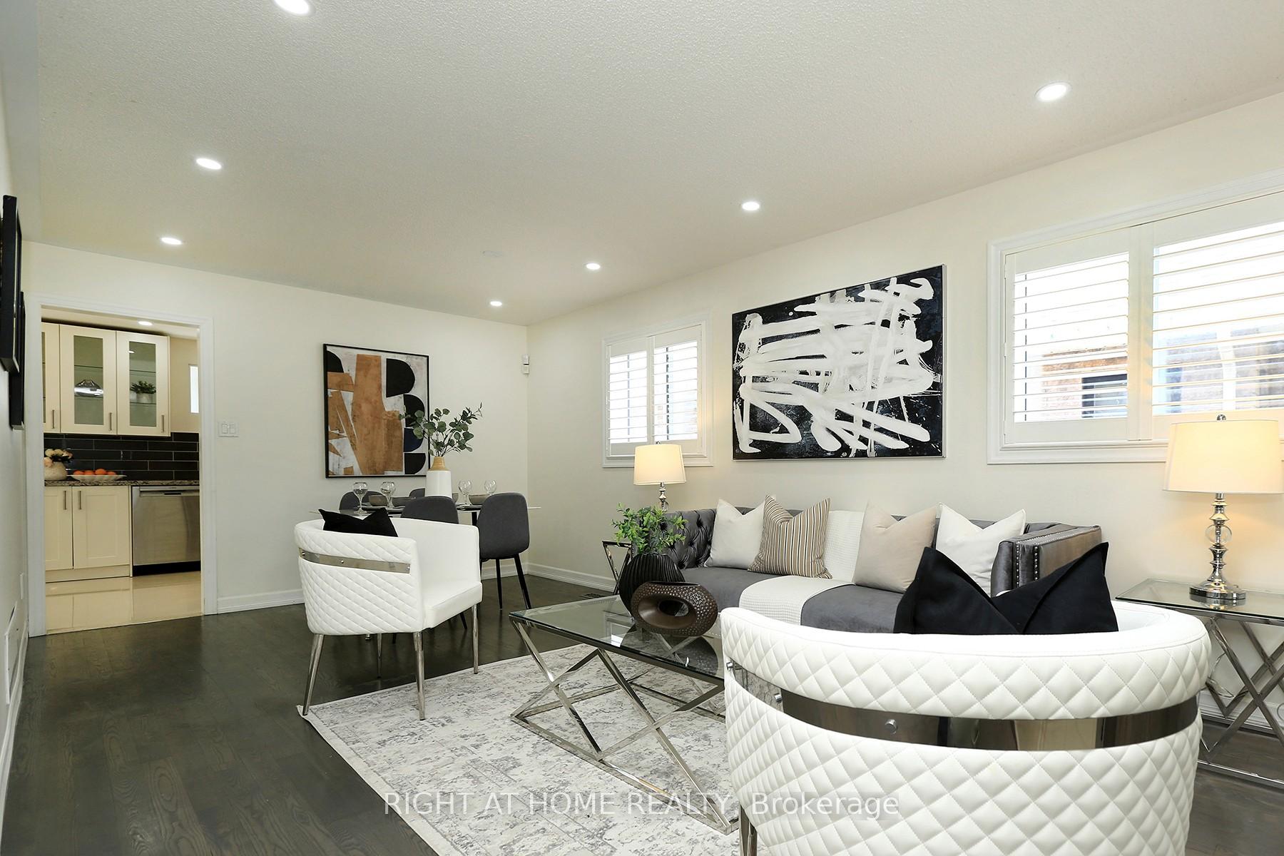 Photo 5 of 28 Legend Lane W, Brampton, Fletcher's Creek Village — HOMEH