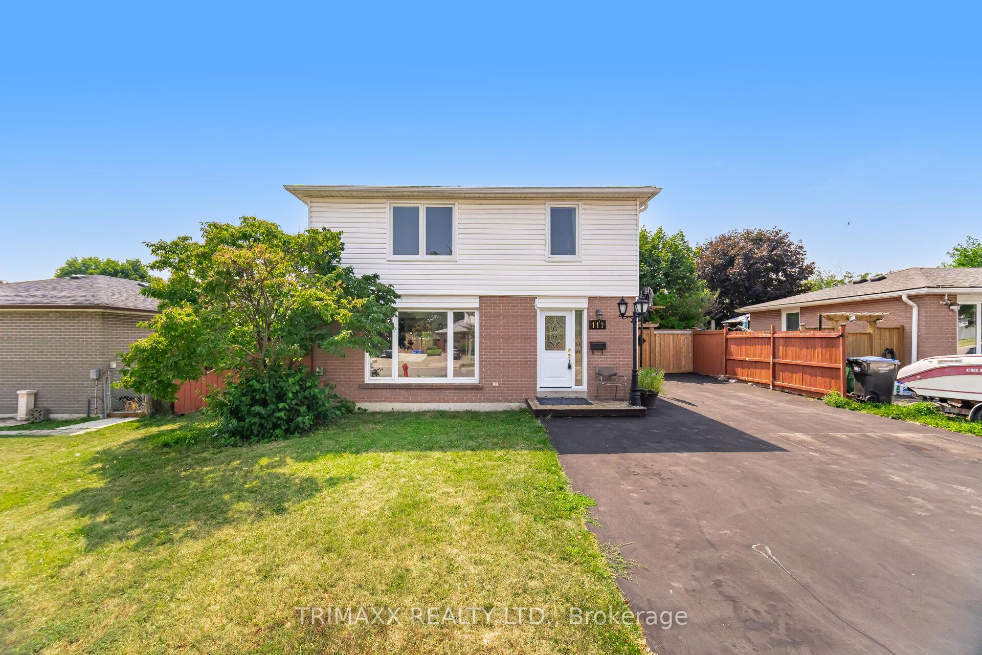 Photo 2 of 111 Folkstone Crescent, Brampton, Southgate — HOMEH