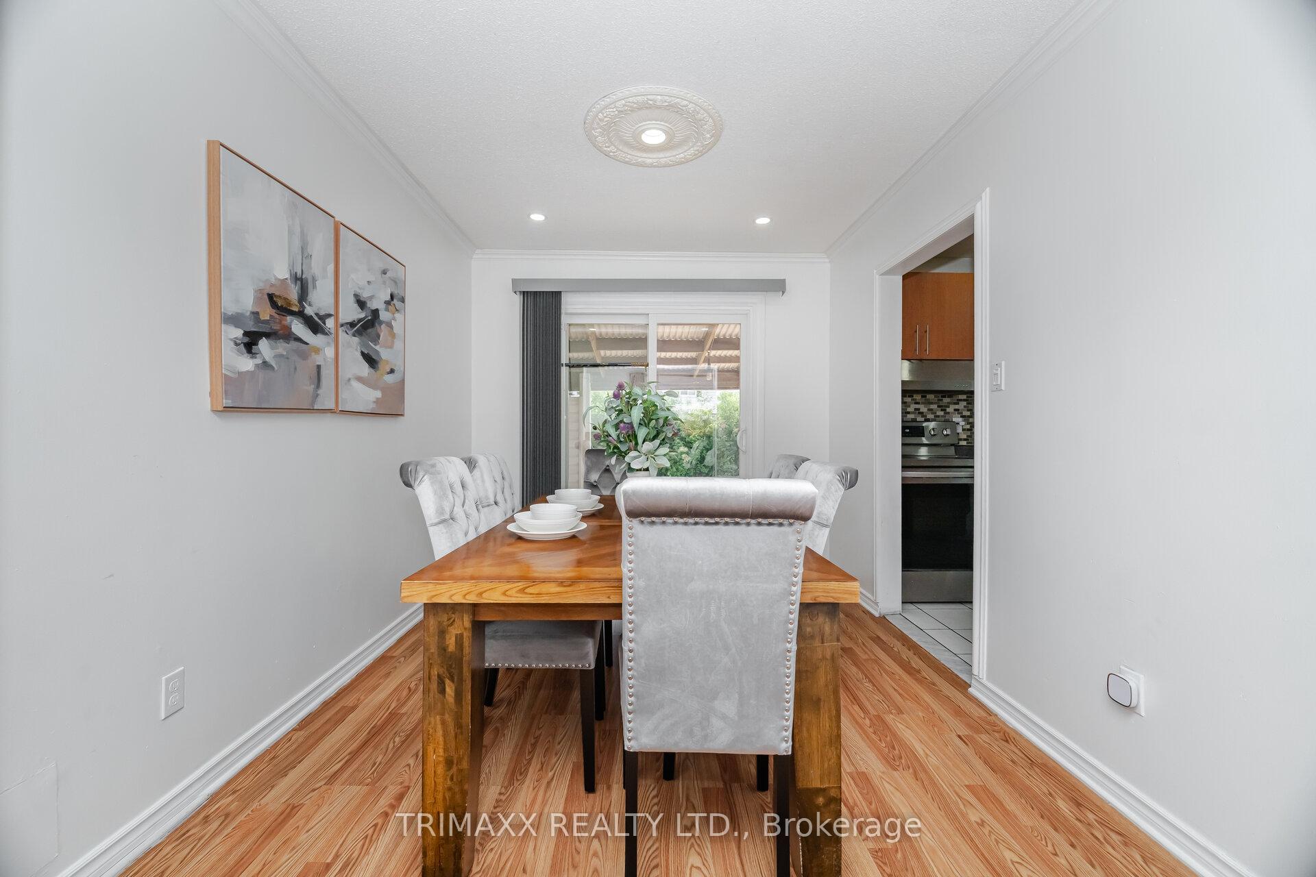 Photo 11 of 111 Folkstone Crescent, Brampton, Southgate — HOMEH