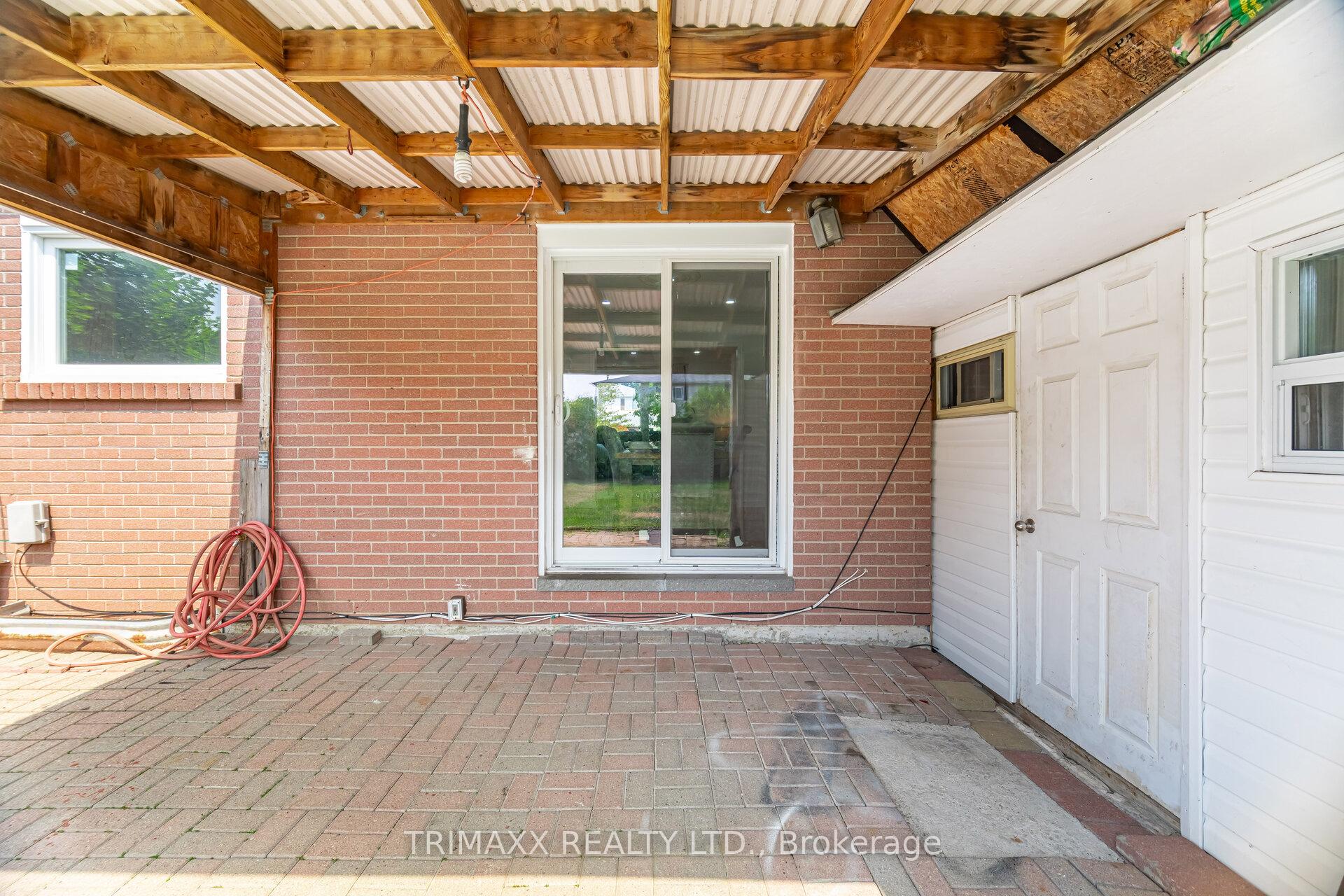 Photo 42 of 111 Folkstone Crescent, Brampton, Southgate — HOMEH