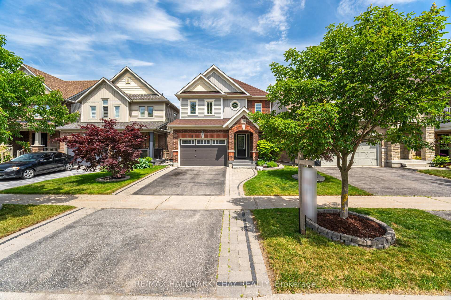 Photo 8 of 114 Cauthers Crescent, New Tecumseth, Alliston — HOMEH