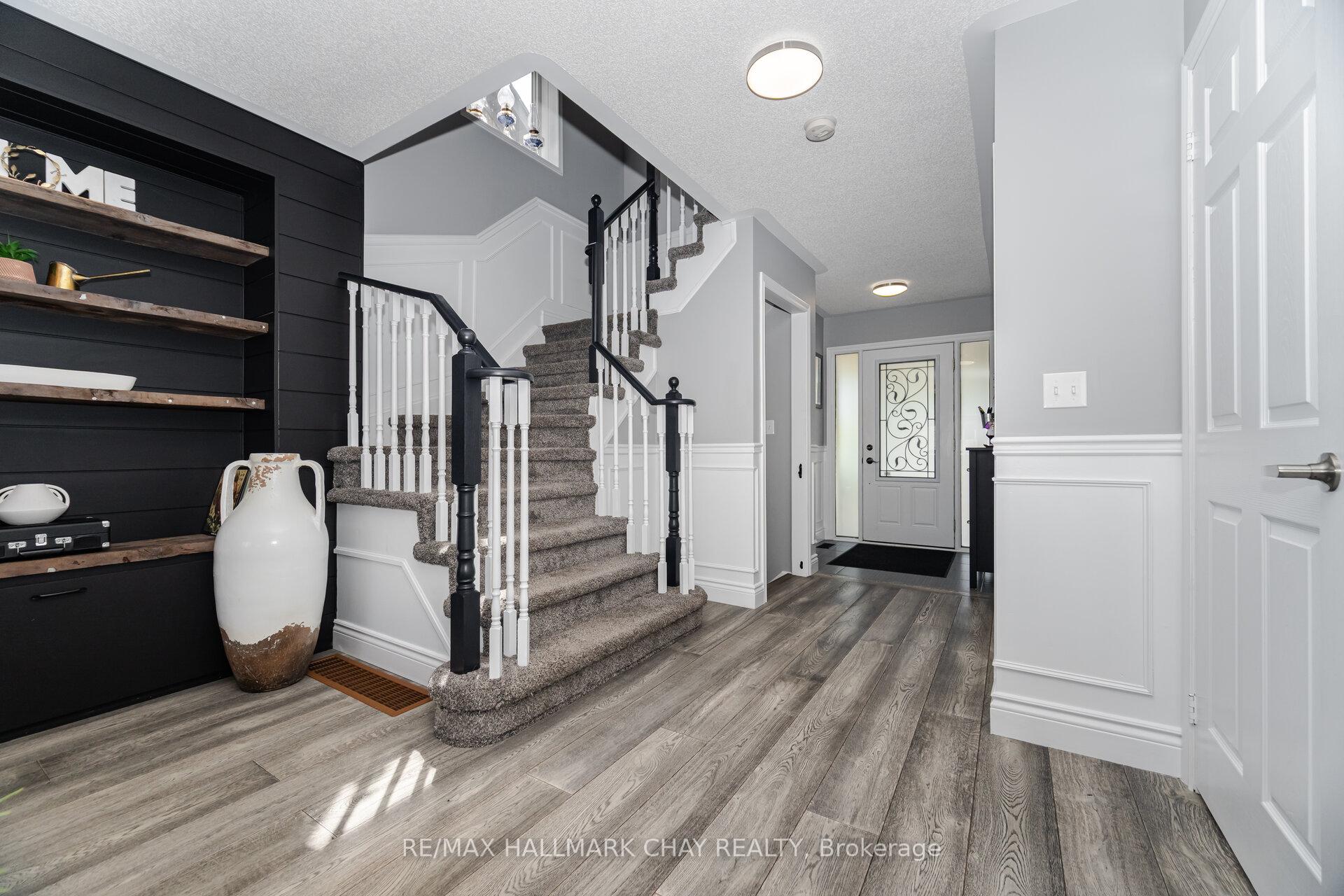 Photo 31 of 114 Cauthers Crescent, New Tecumseth, Alliston — HOMEH