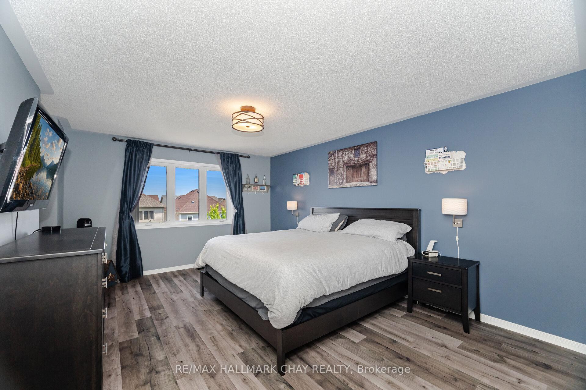 Photo 28 of 114 Cauthers Crescent, New Tecumseth, Alliston — HOMEH