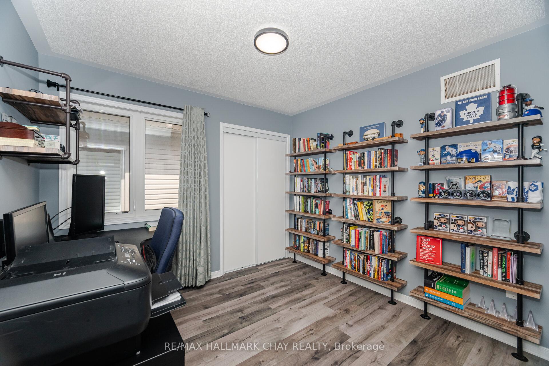 Photo 45 of 114 Cauthers Crescent, New Tecumseth, Alliston — HOMEH