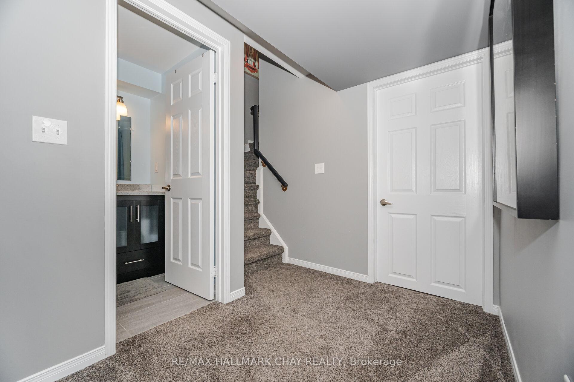 Photo 43 of 114 Cauthers Crescent, New Tecumseth, Alliston — HOMEH