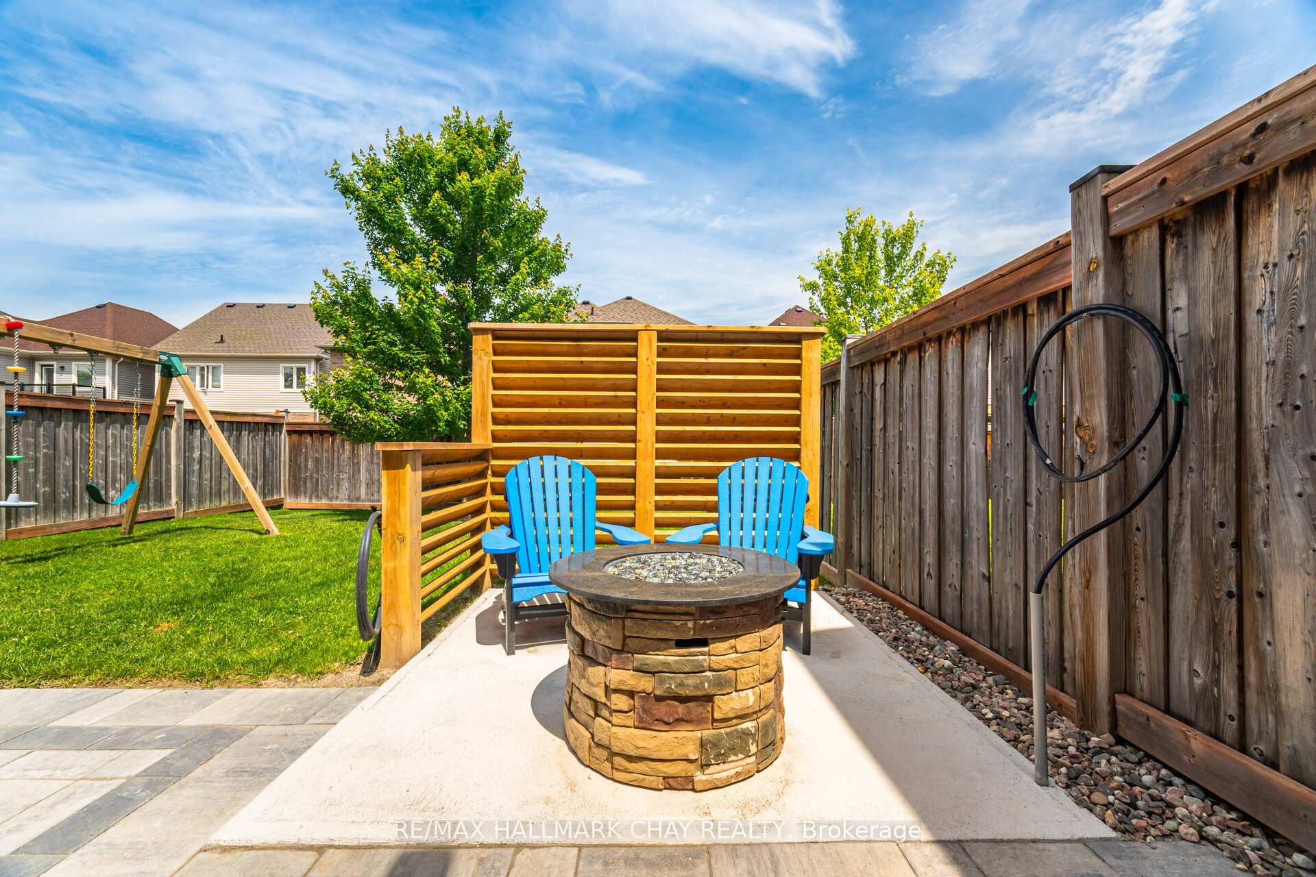 Photo 35 of 114 Cauthers Crescent, New Tecumseth, Alliston — HOMEH