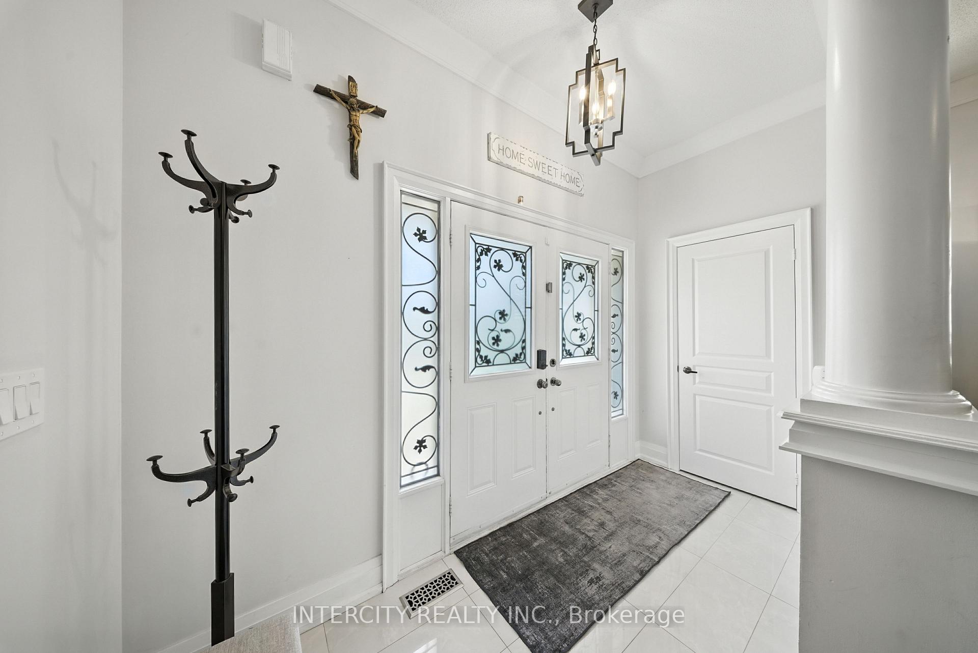 Photo 4 of 74 Terme Avenue, Vaughan, Vellore Village — HOMEH