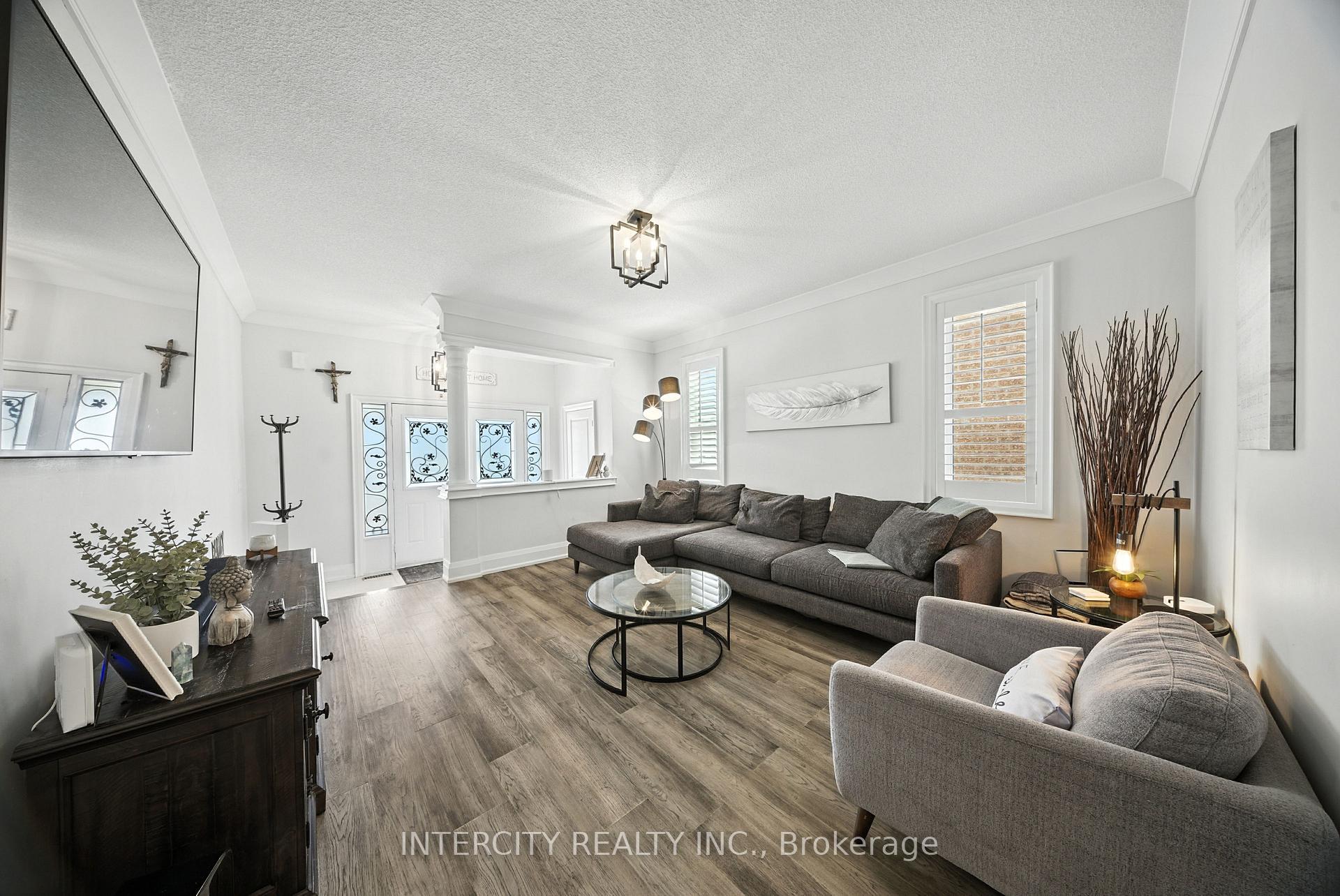 Photo 10 of 74 Terme Avenue, Vaughan, Vellore Village — HOMEH