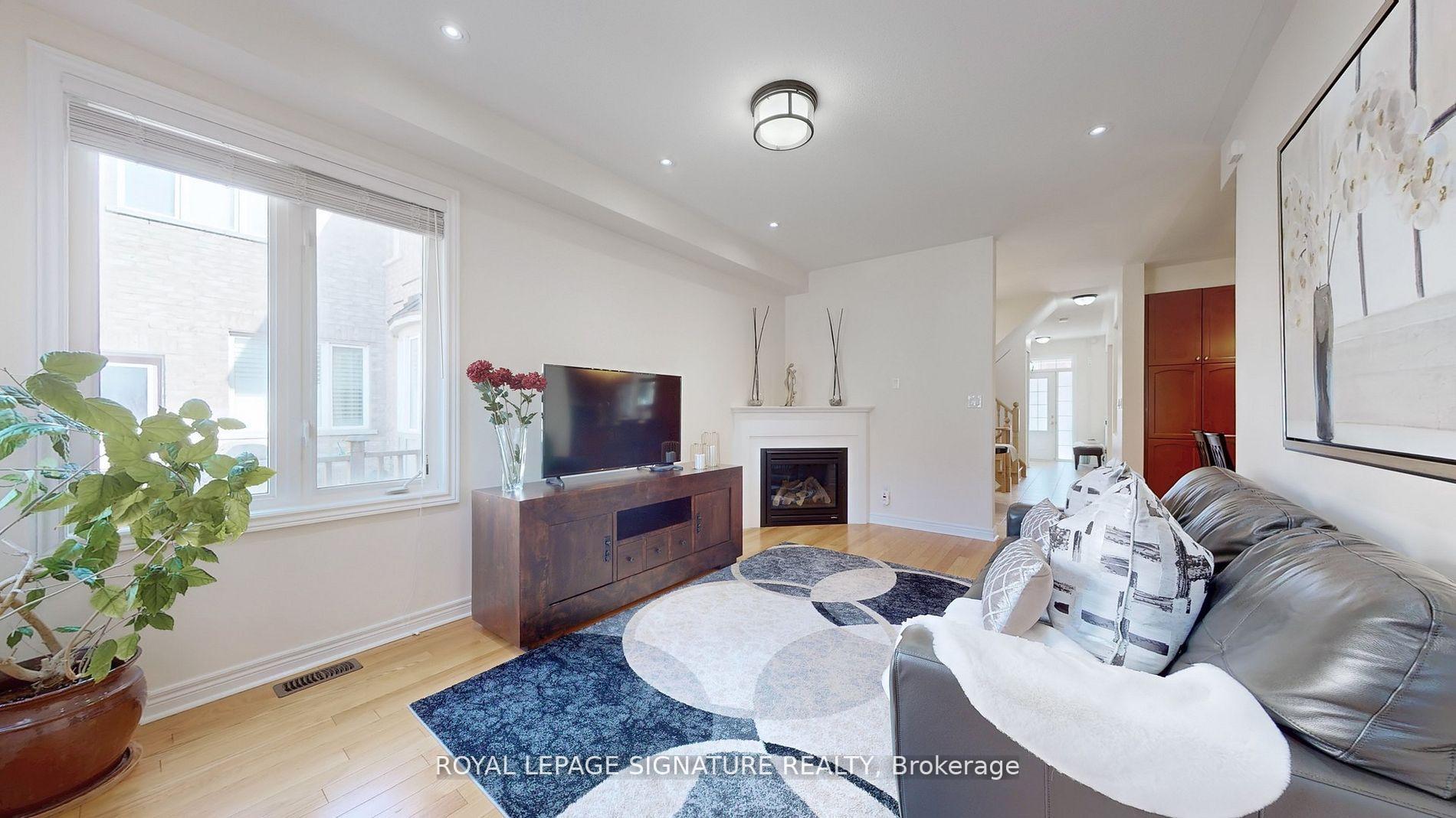 Photo 2 of 24 Honey Glen Avenue, Markham, Cornell — HOMEH