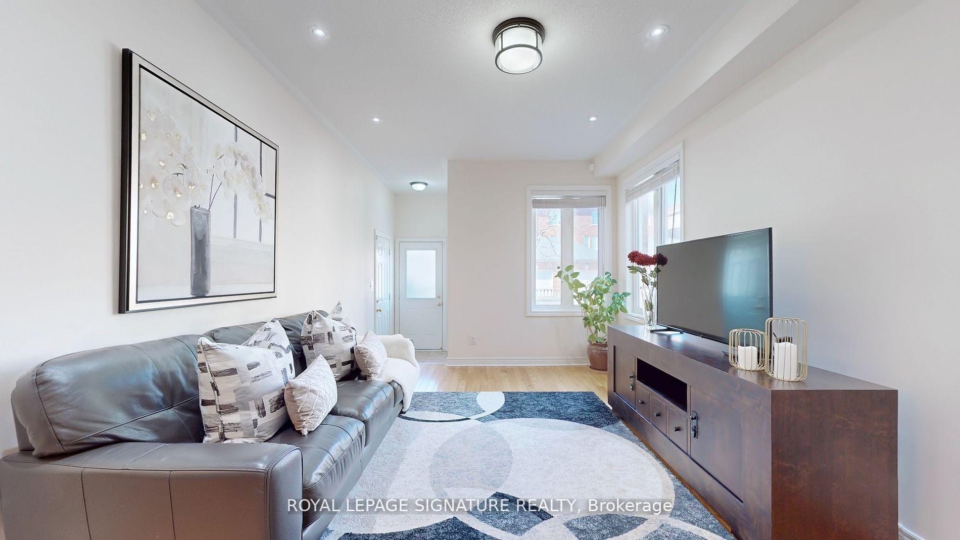 Photo 12 of 24 Honey Glen Avenue, Markham, Cornell — HOMEH