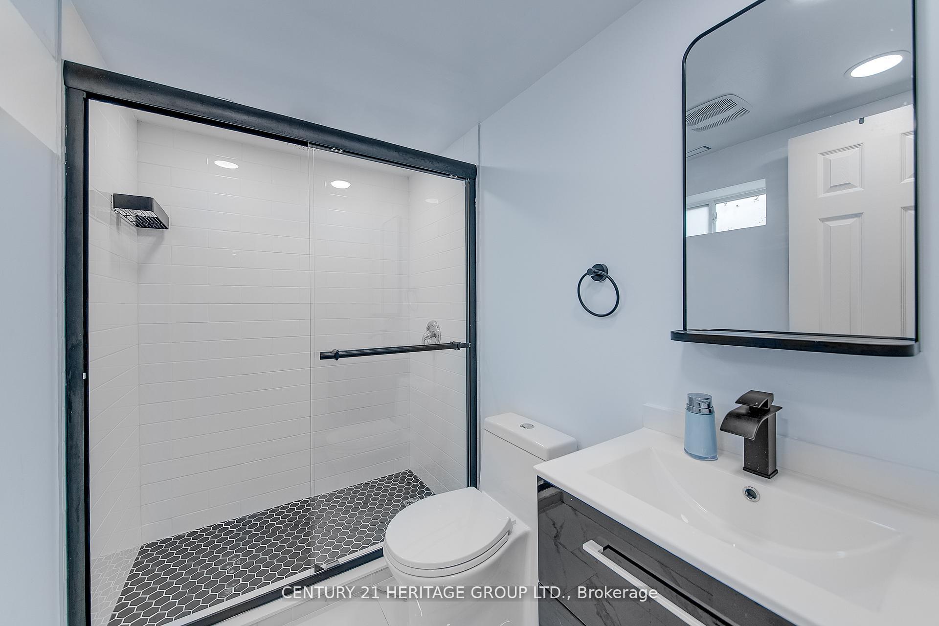 Photo 7 of 68 Adeline Avenue, New Tecumseth, Tottenham — HOMEH