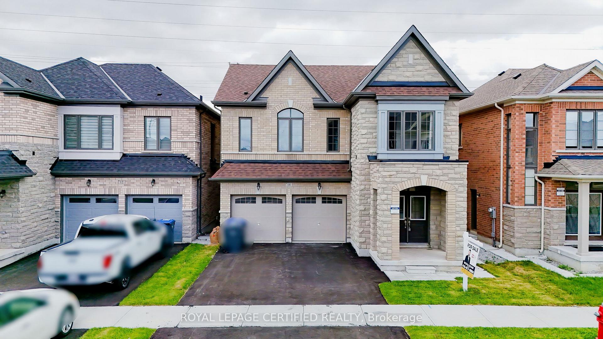 Photo 4 of 14 Bavenden Crescent, Brampton, Credit Valley — HOMEH