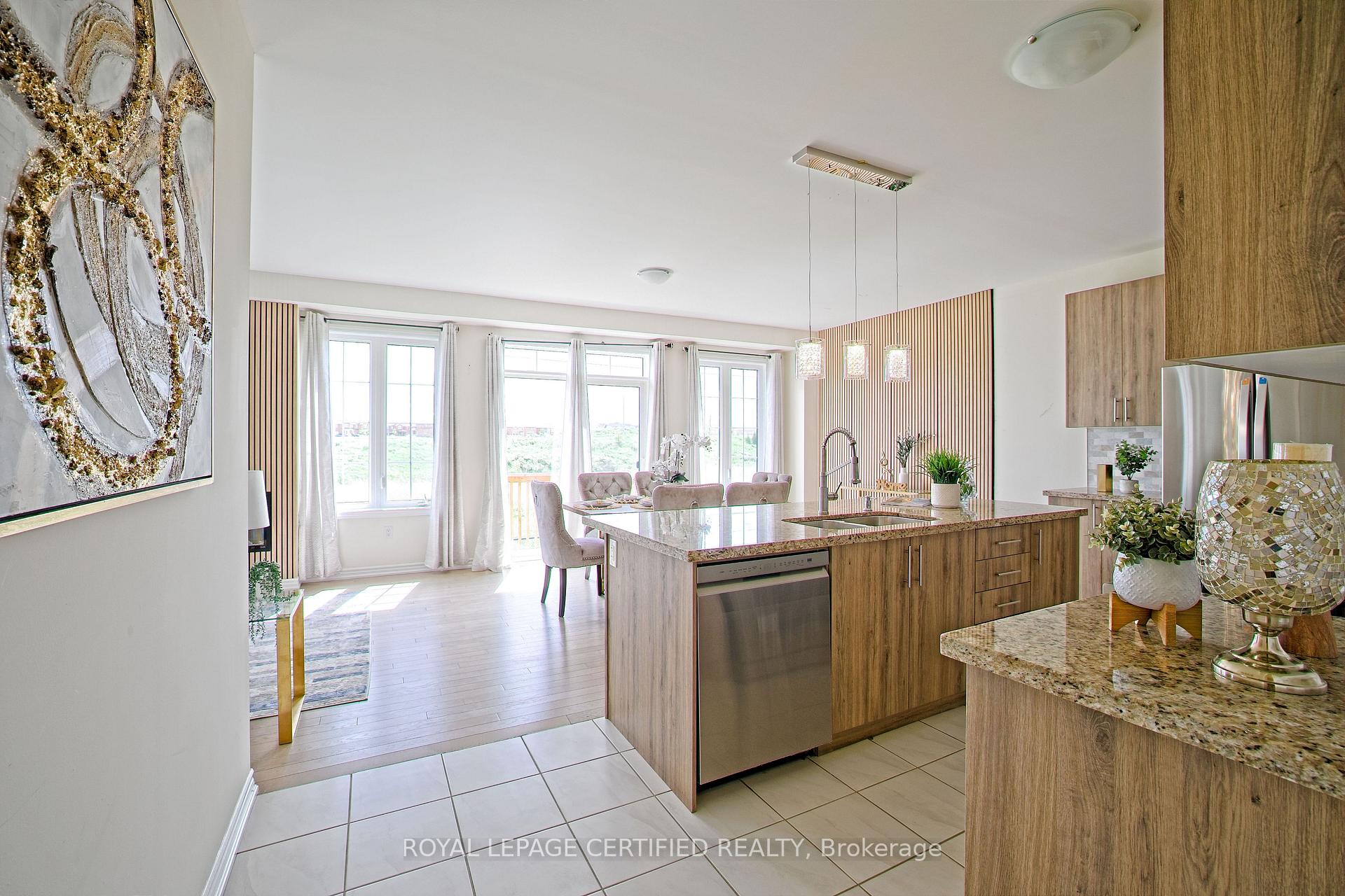 Photo 15 of 14 Bavenden Crescent, Brampton, Credit Valley — HOMEH