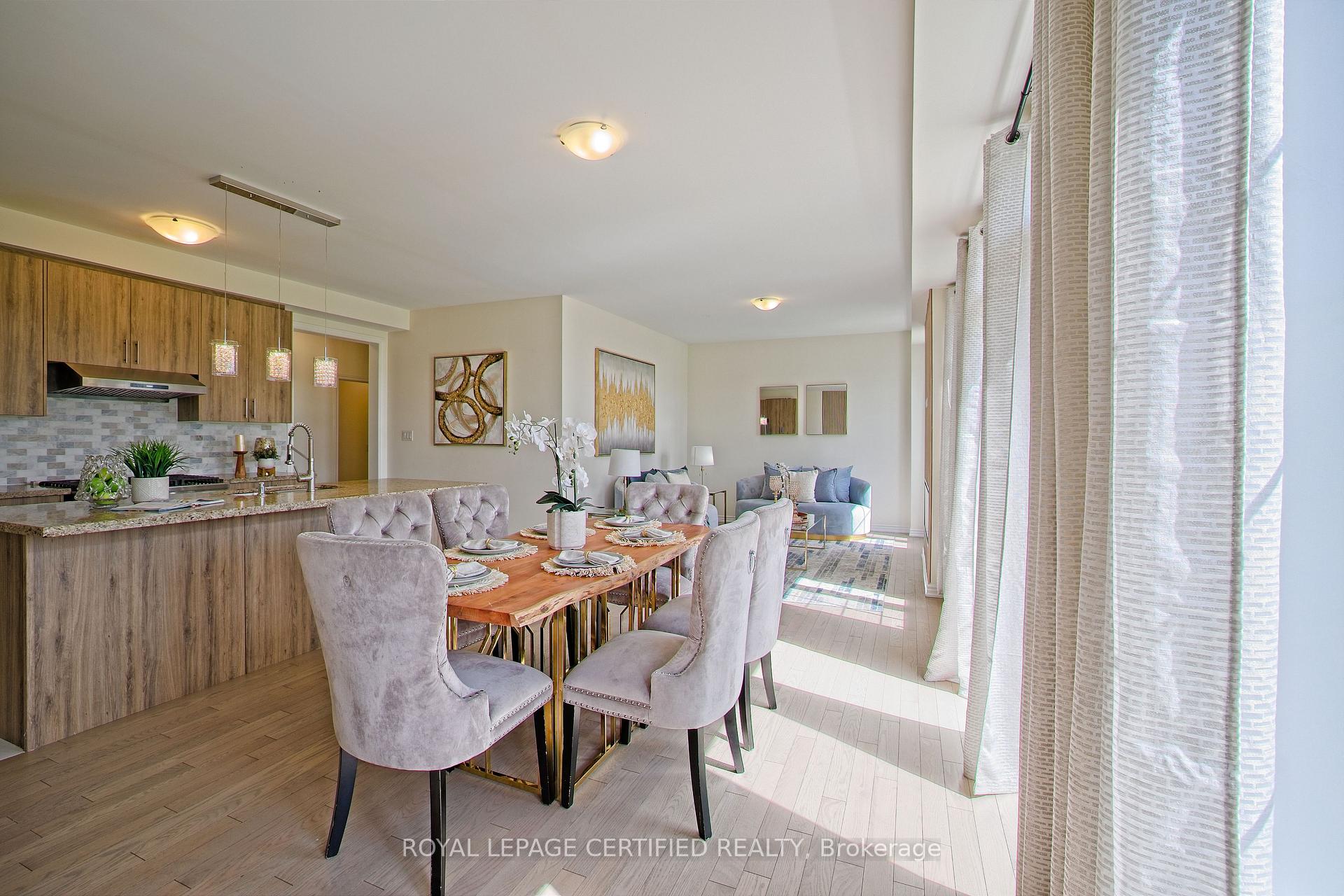 Photo 10 of 14 Bavenden Crescent, Brampton, Credit Valley — HOMEH