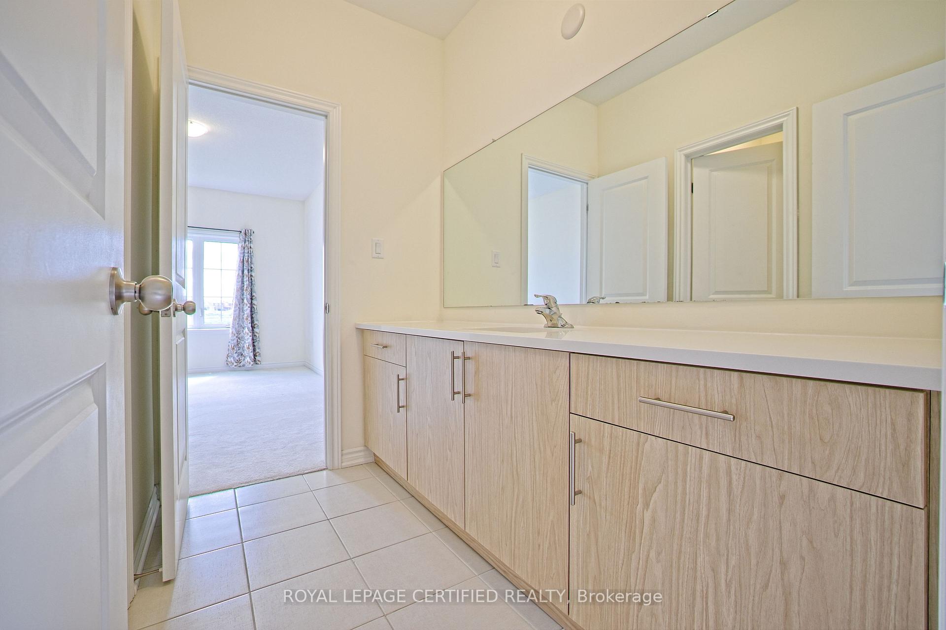 Photo 14 of 14 Bavenden Crescent, Brampton, Credit Valley — HOMEH