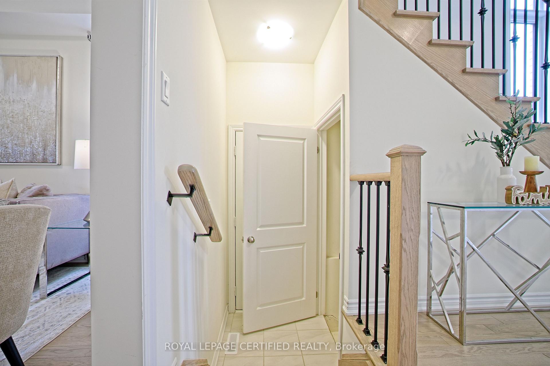 Photo 28 of 14 Bavenden Crescent, Brampton, Credit Valley — HOMEH