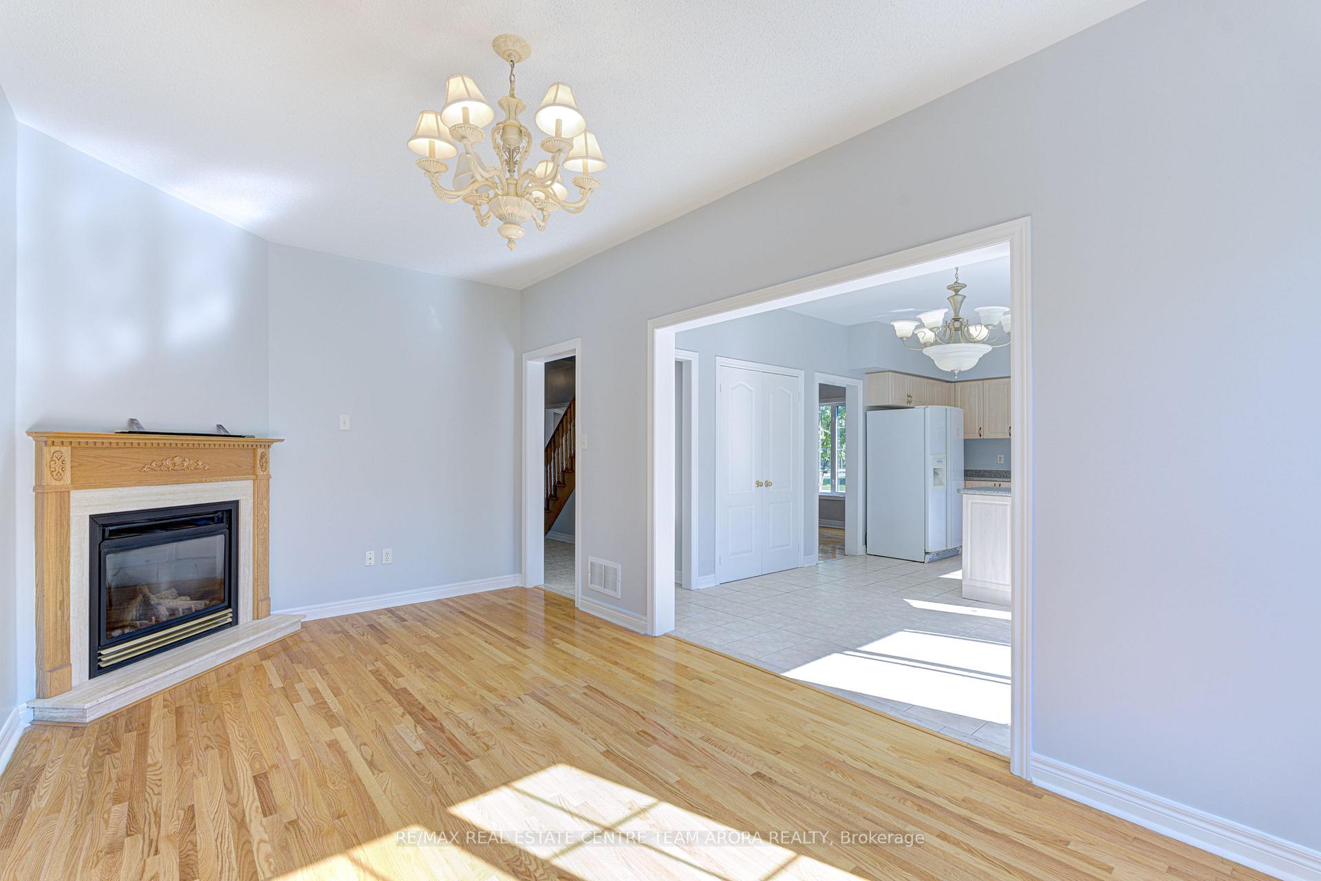 Photo 18 of 62 Legacy Lane, Brampton, Fletcher's Creek Village — HOMEH