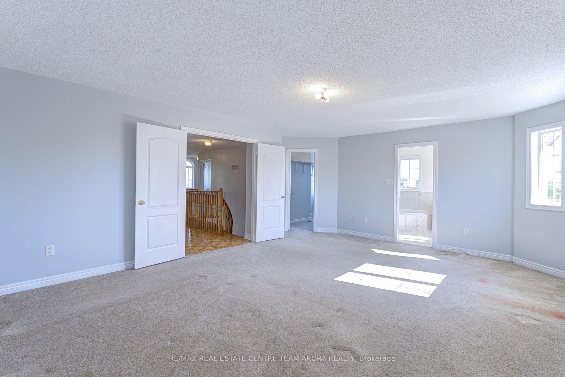 Photo 20 of 62 Legacy Lane, Brampton, Fletcher's Creek Village — HOMEH