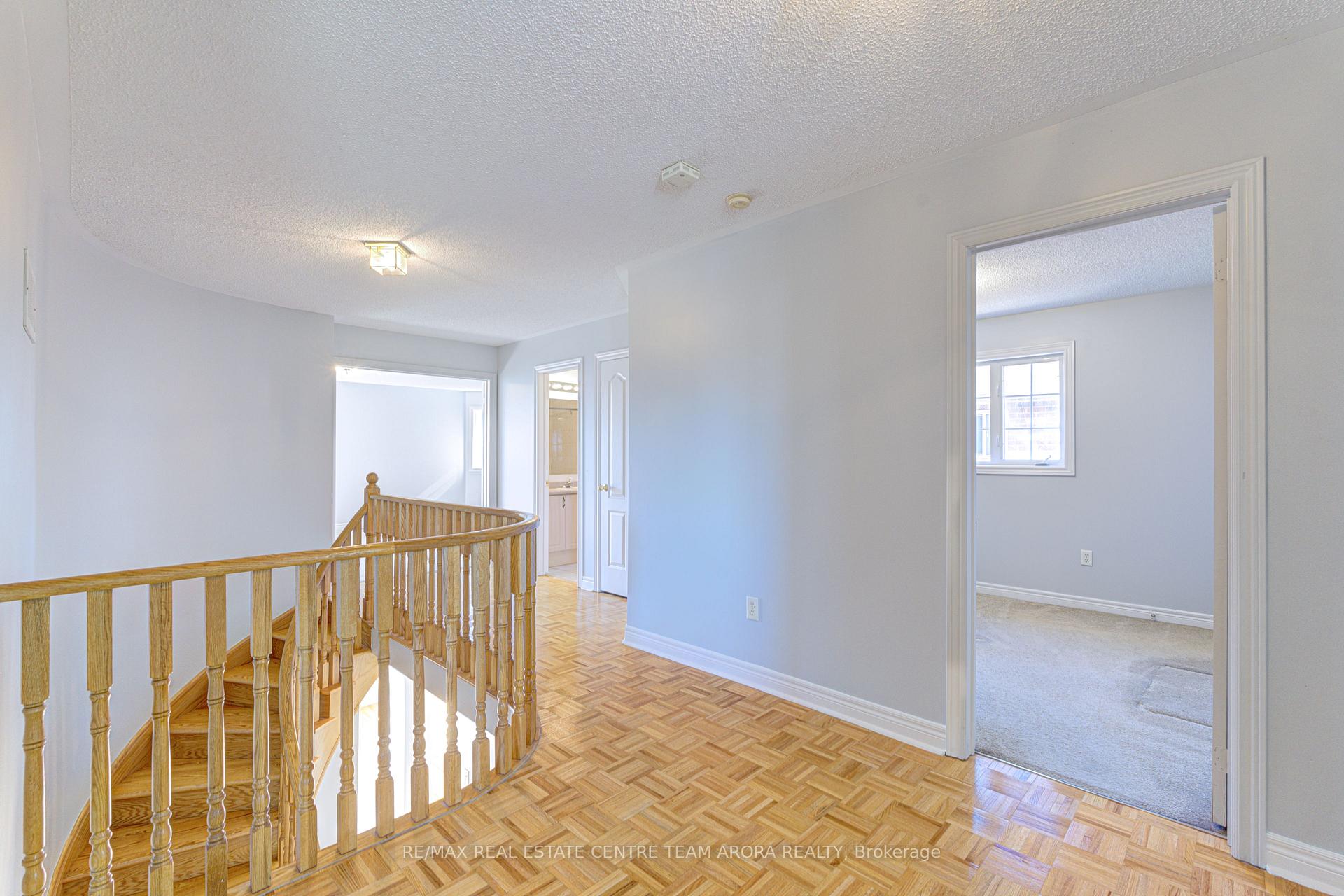 Photo 48 of 62 Legacy Lane, Brampton, Fletcher's Creek Village — HOMEH