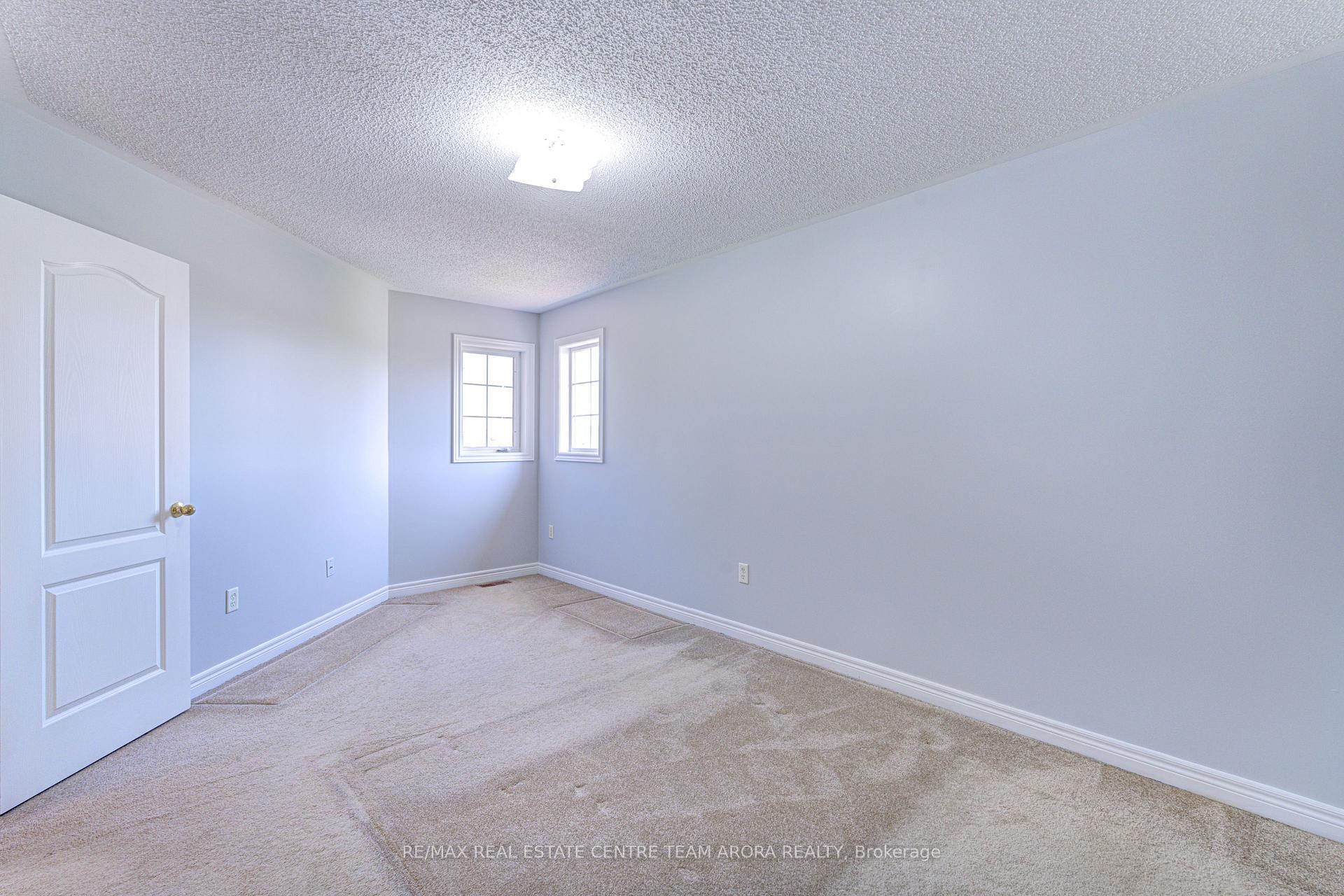 Photo 27 of 62 Legacy Lane, Brampton, Fletcher's Creek Village — HOMEH