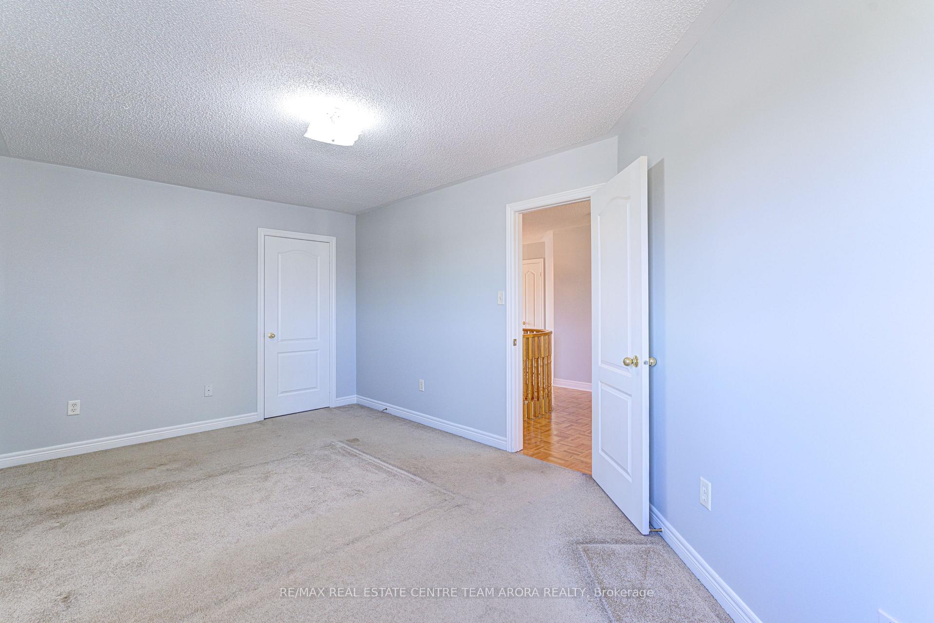 Photo 25 of 62 Legacy Lane, Brampton, Fletcher's Creek Village — HOMEH