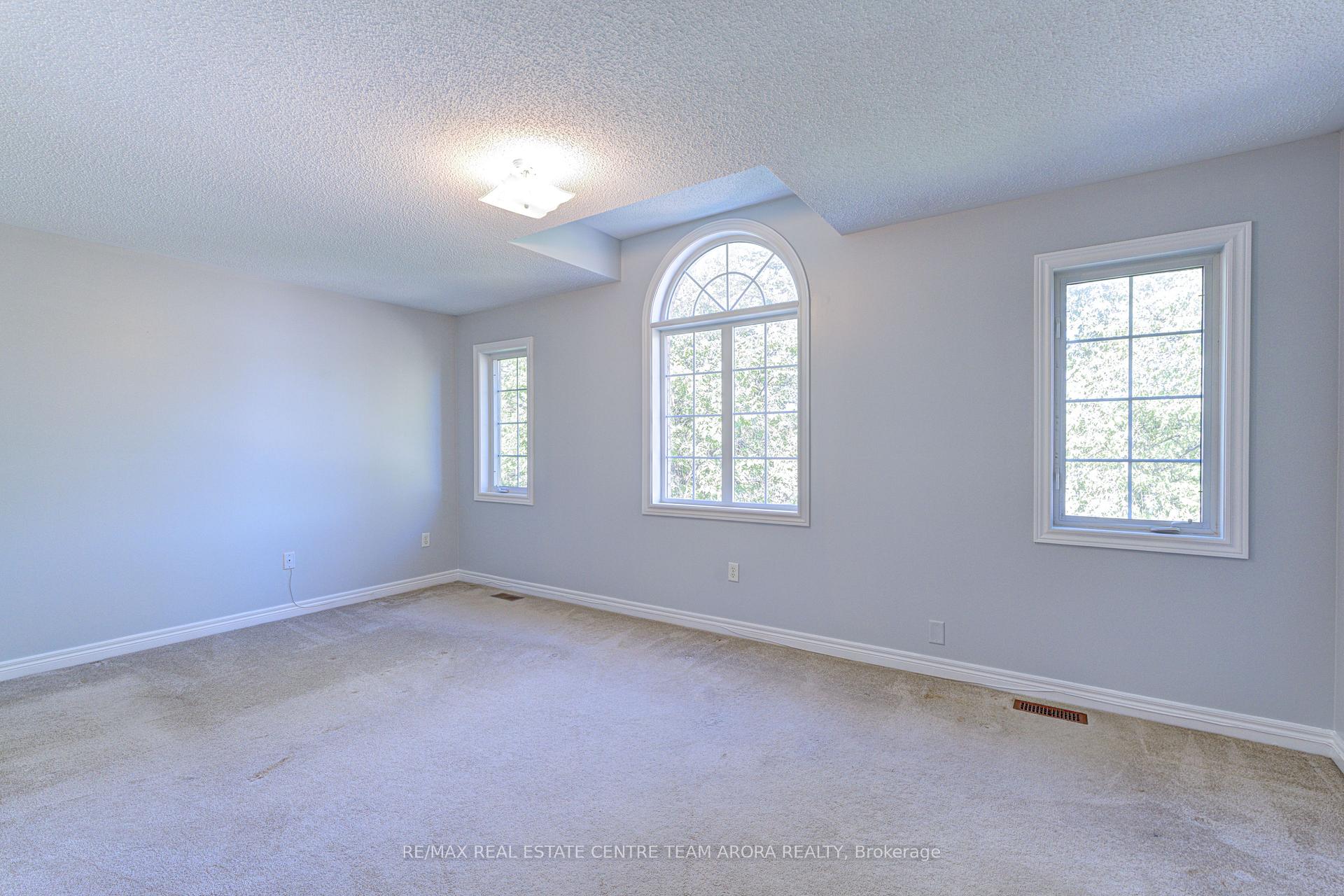 Photo 35 of 62 Legacy Lane, Brampton, Fletcher's Creek Village — HOMEH