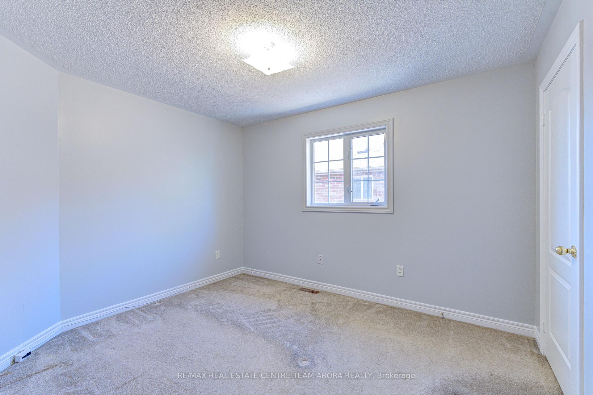 Photo 31 of 62 Legacy Lane, Brampton, Fletcher's Creek Village — HOMEH