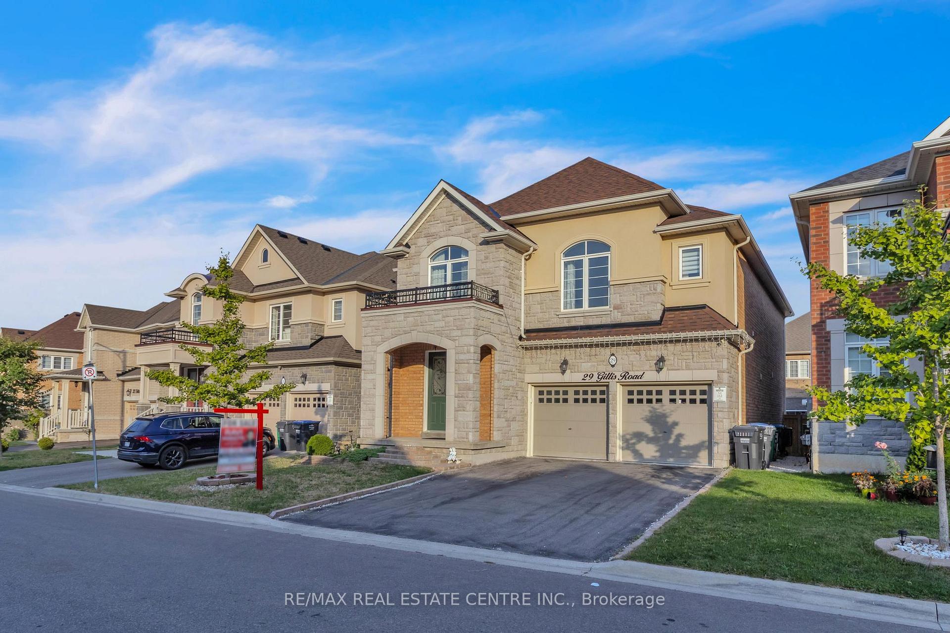 Photo 10 of 29 Gillis Road, Brampton, Northwest Brampton — HOMEH