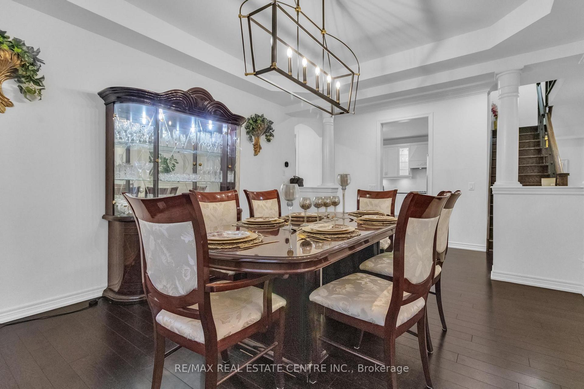 Photo 6 of 29 Gillis Road, Brampton, Northwest Brampton — HOMEH