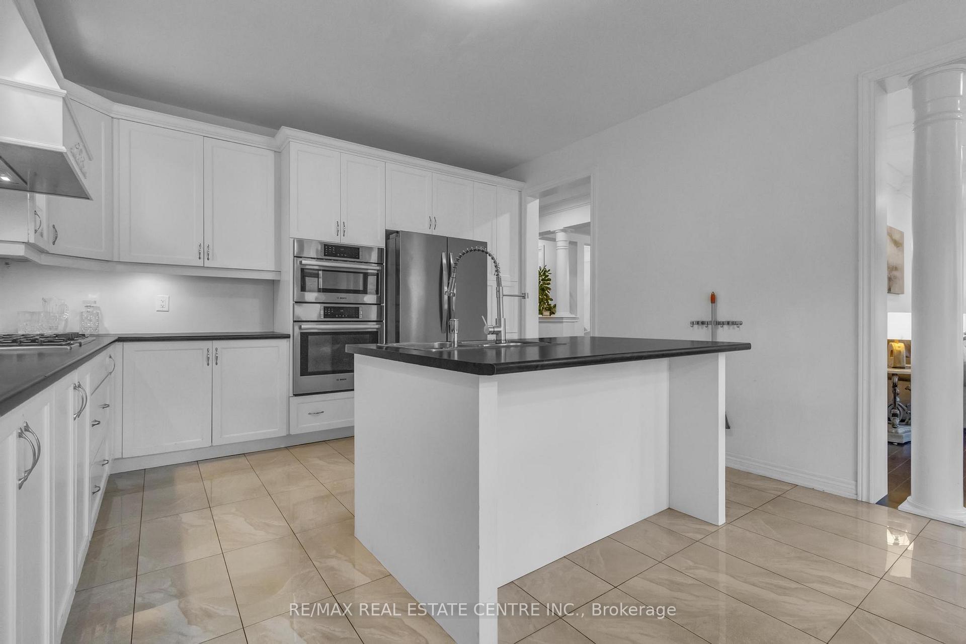 Photo 18 of 29 Gillis Road, Brampton, Northwest Brampton — HOMEH