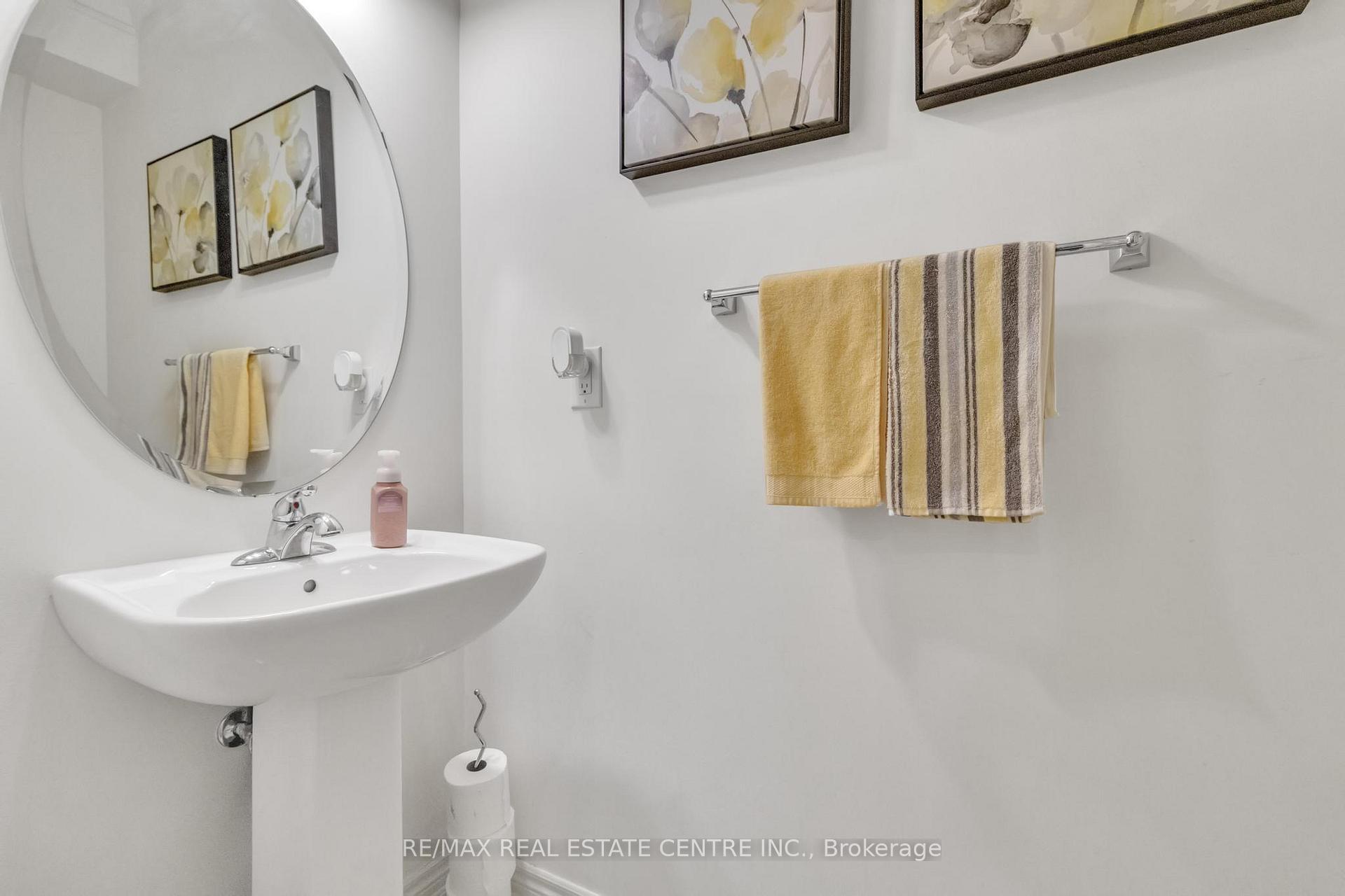 Photo 17 of 29 Gillis Road, Brampton, Northwest Brampton — HOMEH