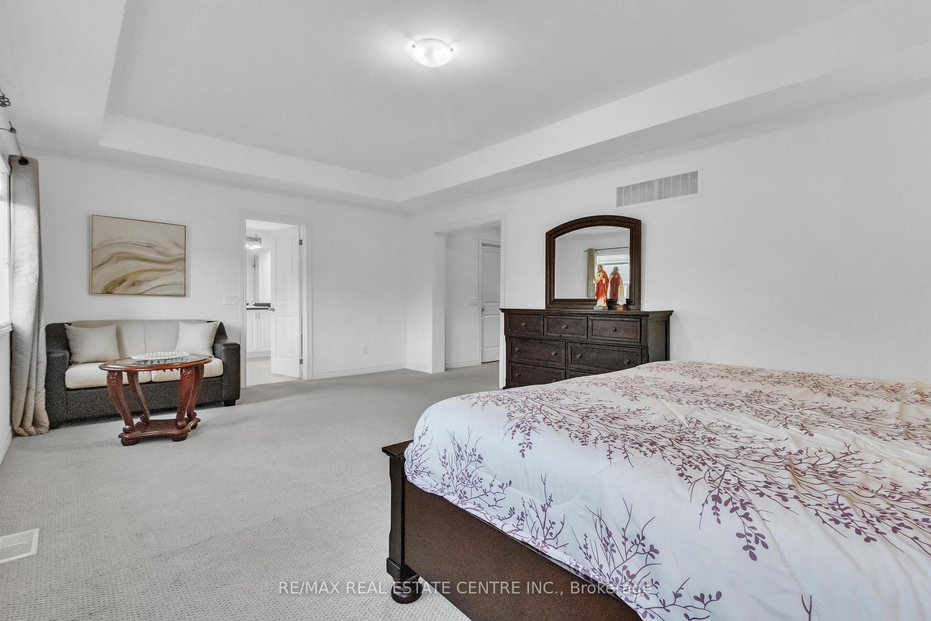 Photo 37 of 29 Gillis Road, Brampton, Northwest Brampton — HOMEH