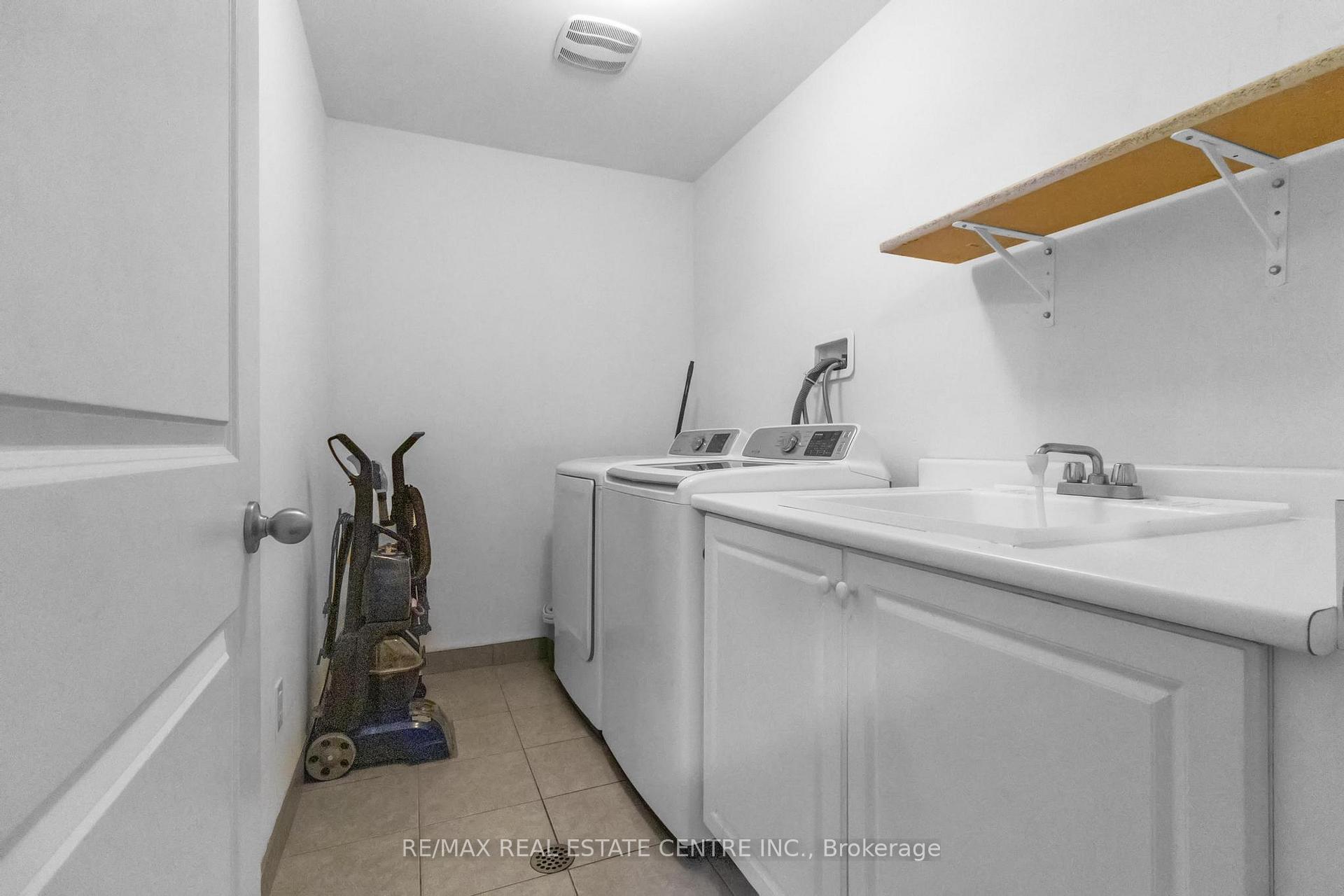 Photo 38 of 29 Gillis Road, Brampton, Northwest Brampton — HOMEH