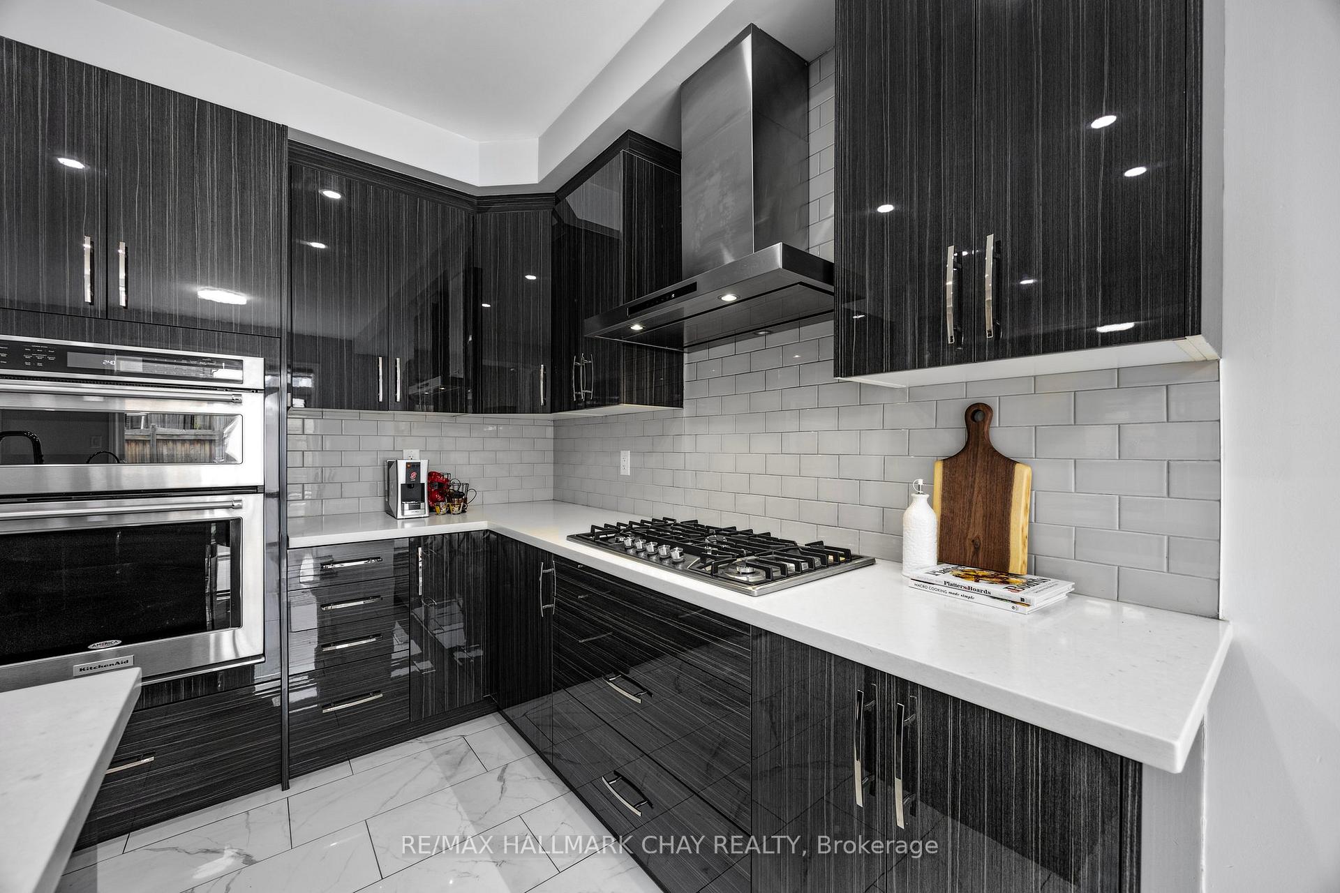 Photo 10 of 2040 Webster Boulevard, Innisfil, Alcona — HOMEH