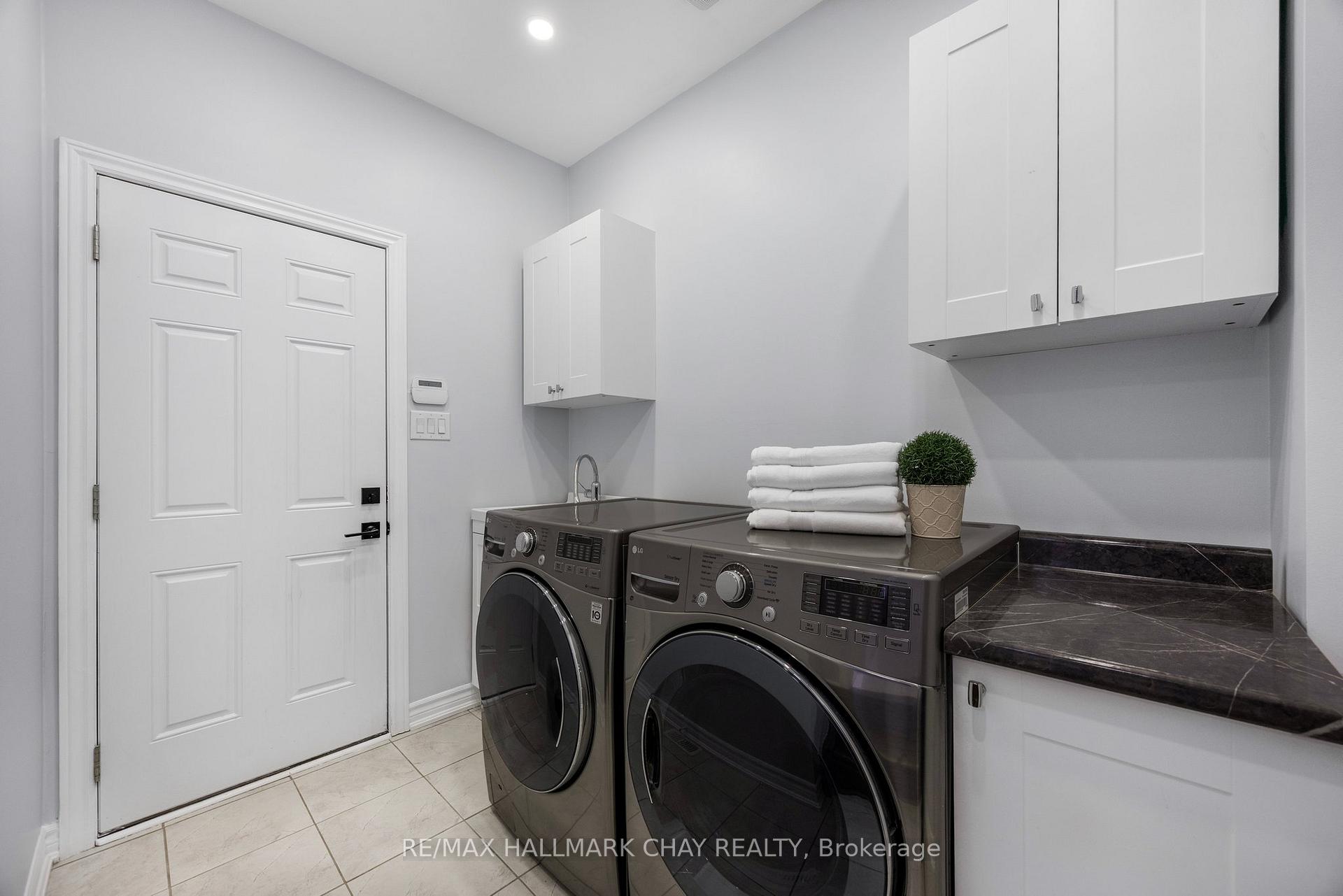 Photo 7 of 2040 Webster Boulevard, Innisfil, Alcona — HOMEH