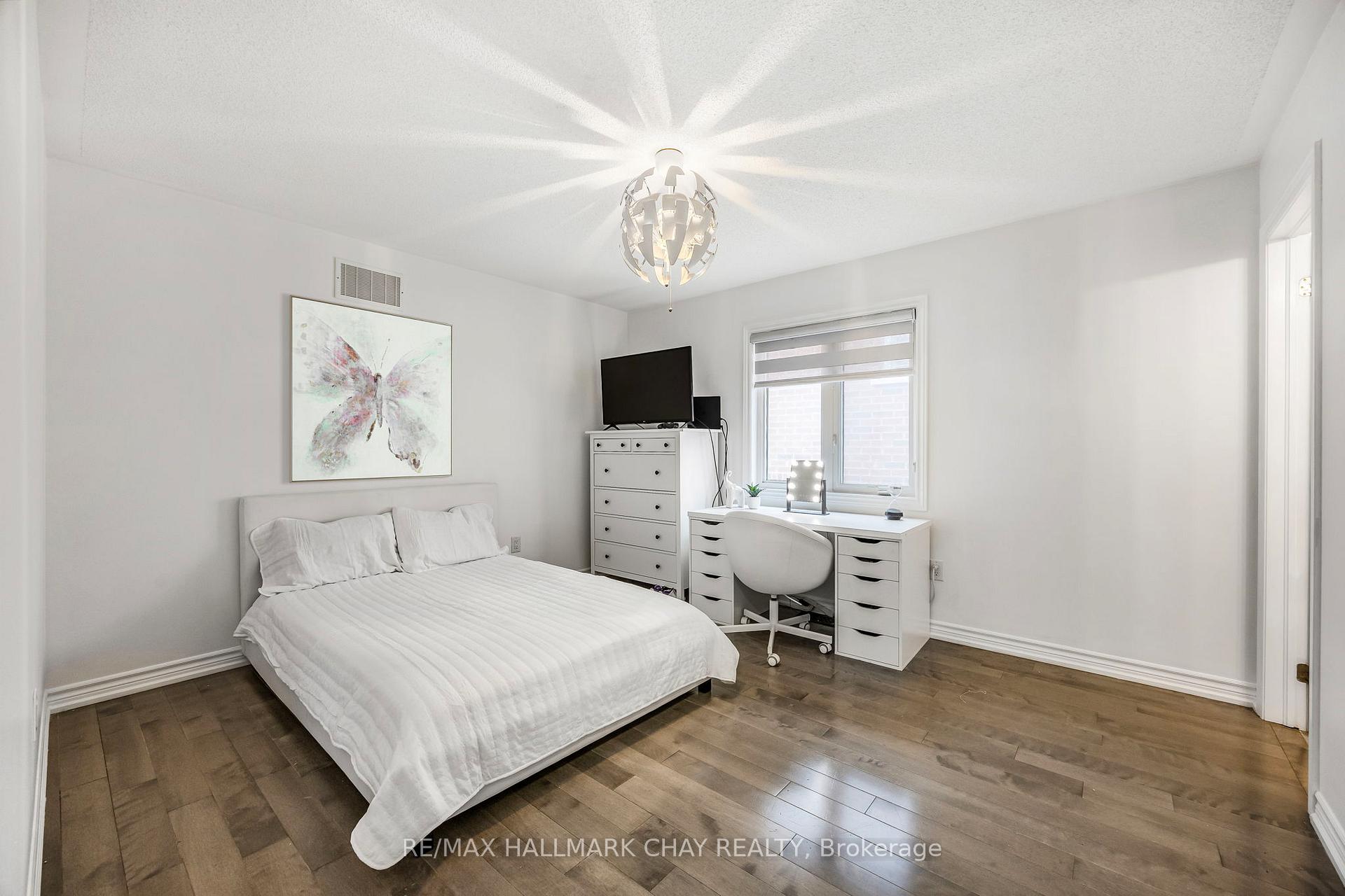 Photo 26 of 2040 Webster Boulevard, Innisfil, Alcona — HOMEH