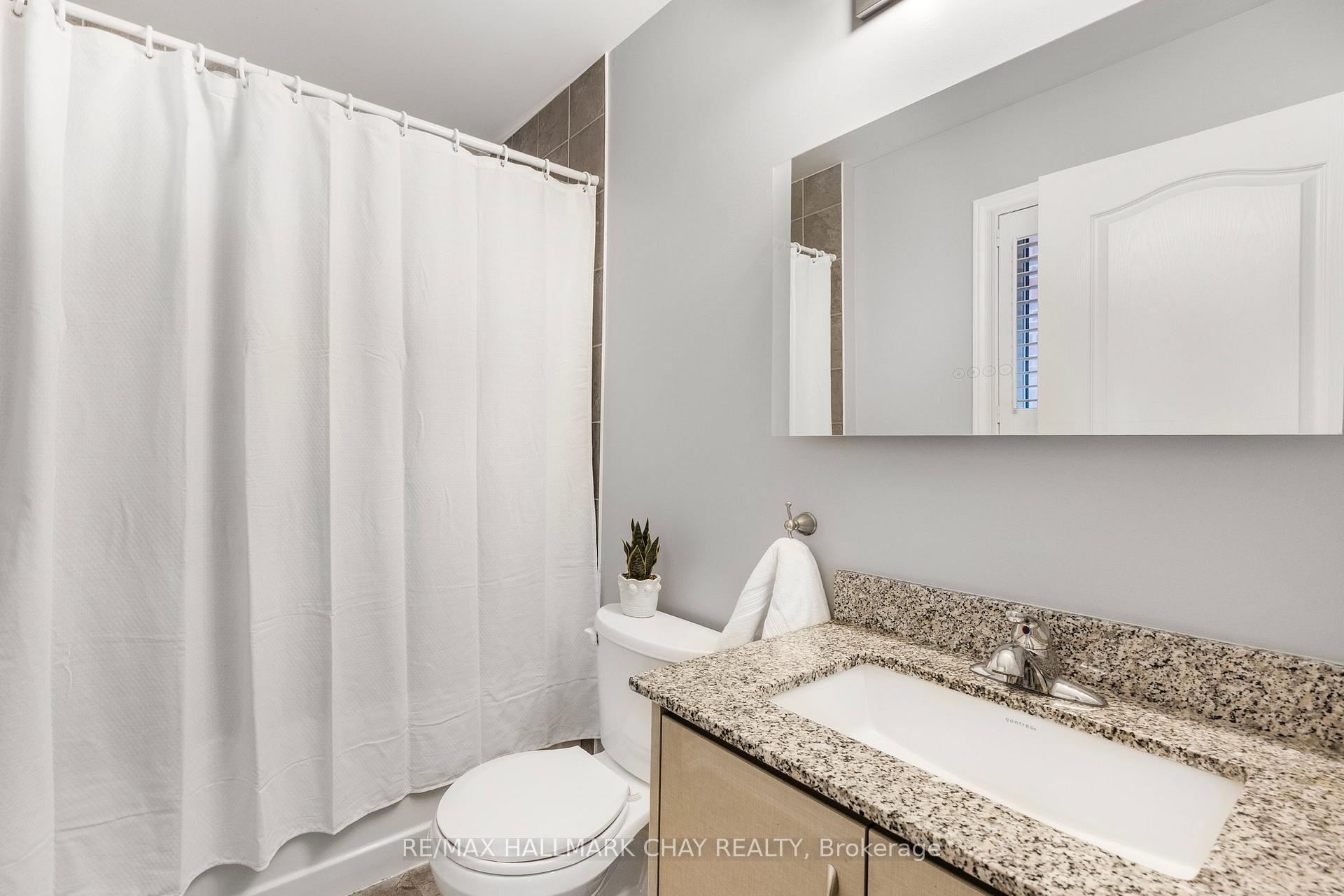 Photo 18 of 2040 Webster Boulevard, Innisfil, Alcona — HOMEH