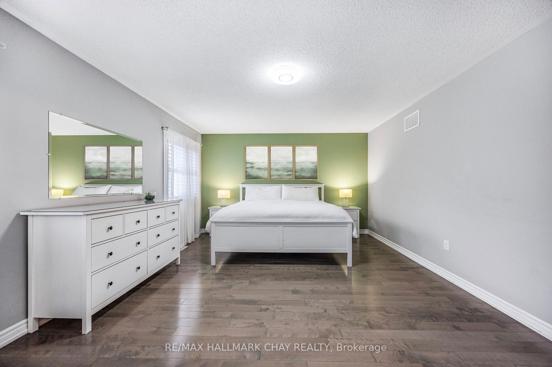 Photo 35 of 2040 Webster Boulevard, Innisfil, Alcona — HOMEH