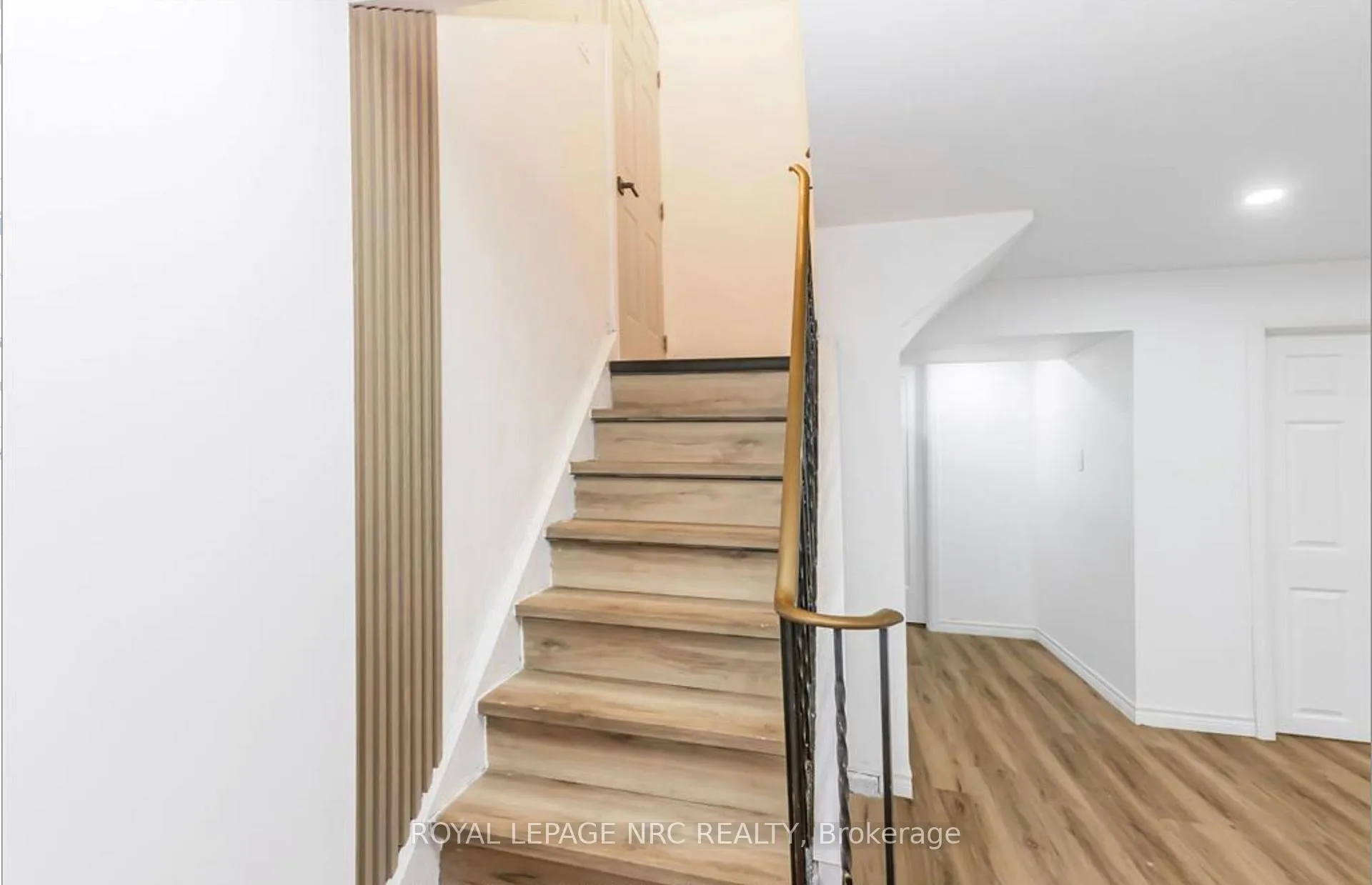Photo 5 of Unit Basement, 959 Mohawk Road E, Hamilton, Huntington — HOMEH