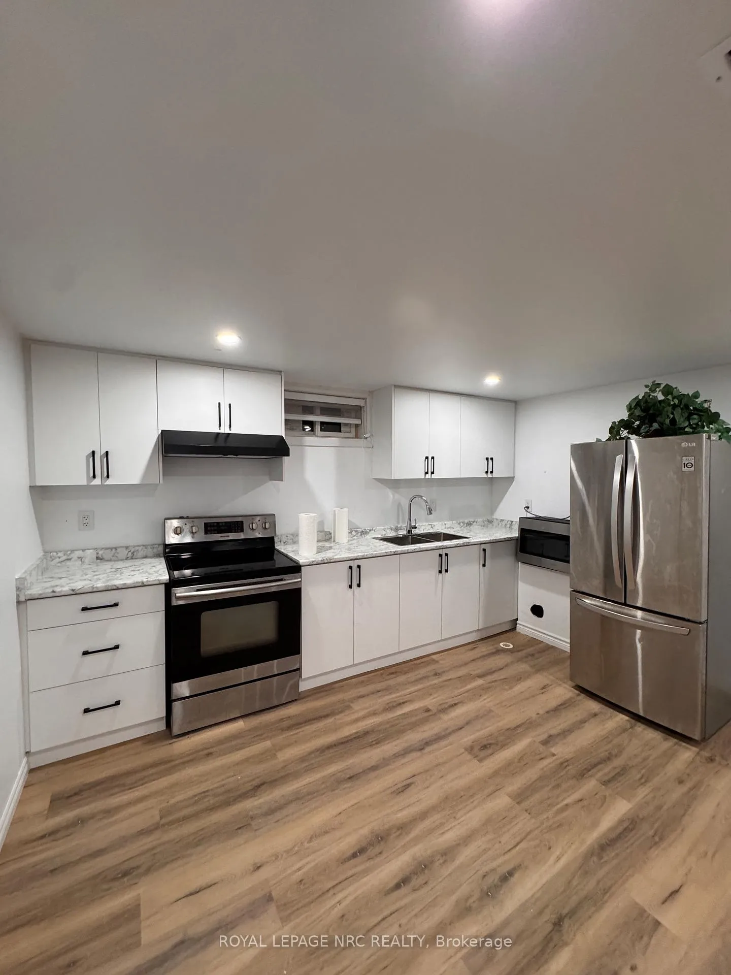 Photo 7 of Unit Basement, 959 Mohawk Road E, Hamilton, Huntington — HOMEH