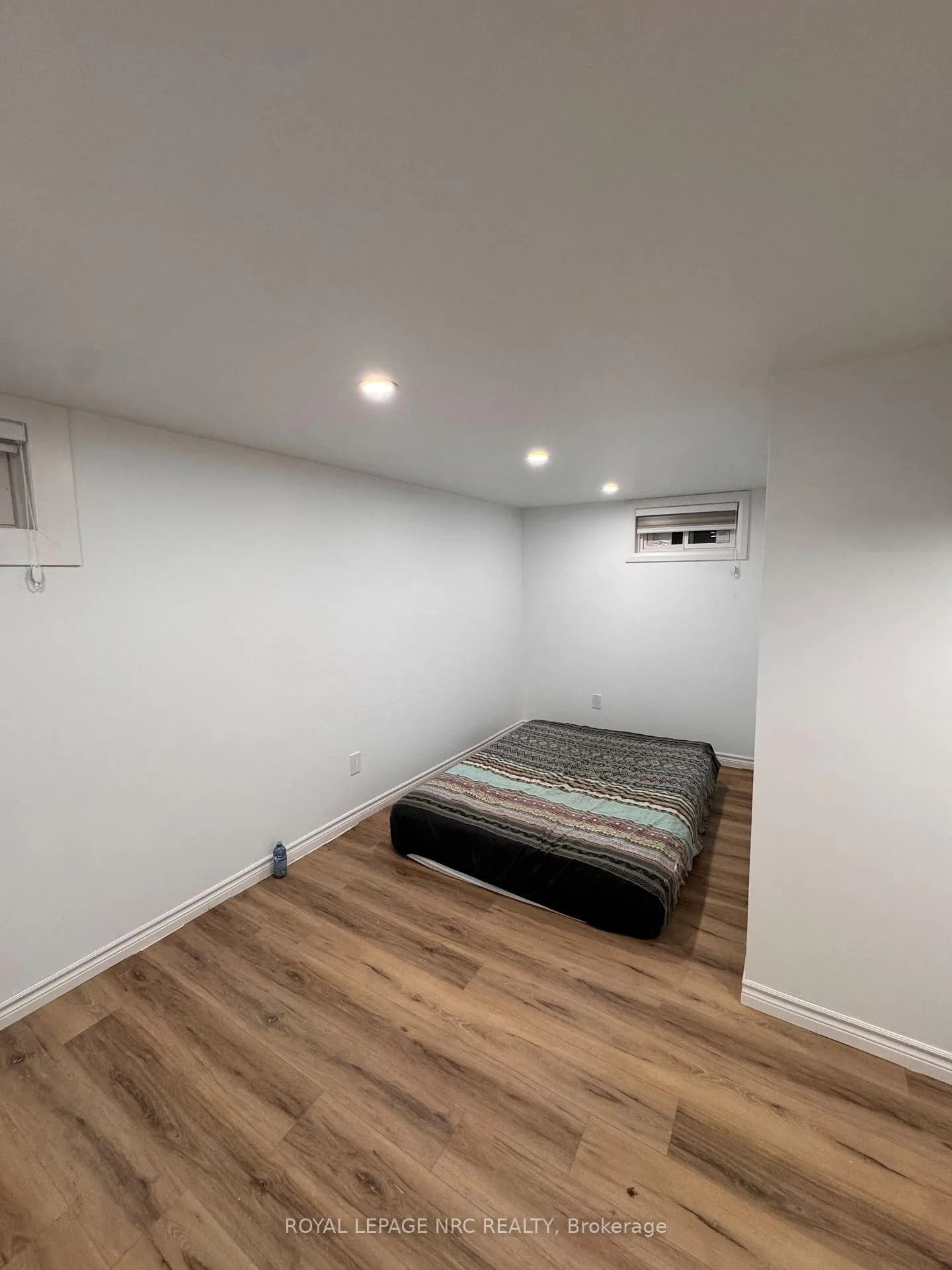 Photo 11 of Unit Basement, 959 Mohawk Road E, Hamilton, Huntington — HOMEH