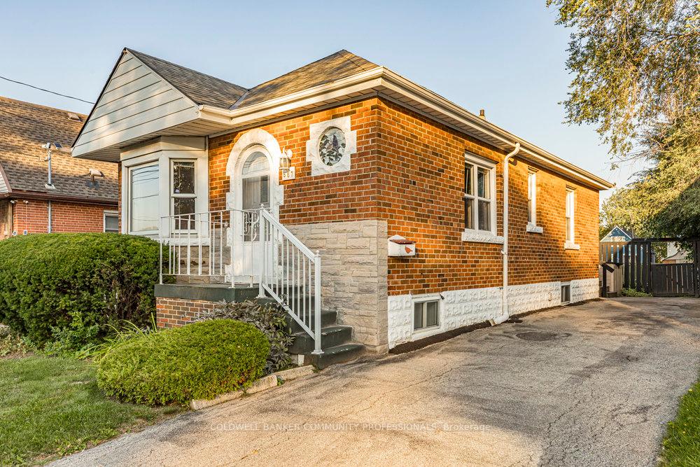 Photo 2 of 567 Upper Sherman Avenue, Hamilton, Raleigh — HOMEH
