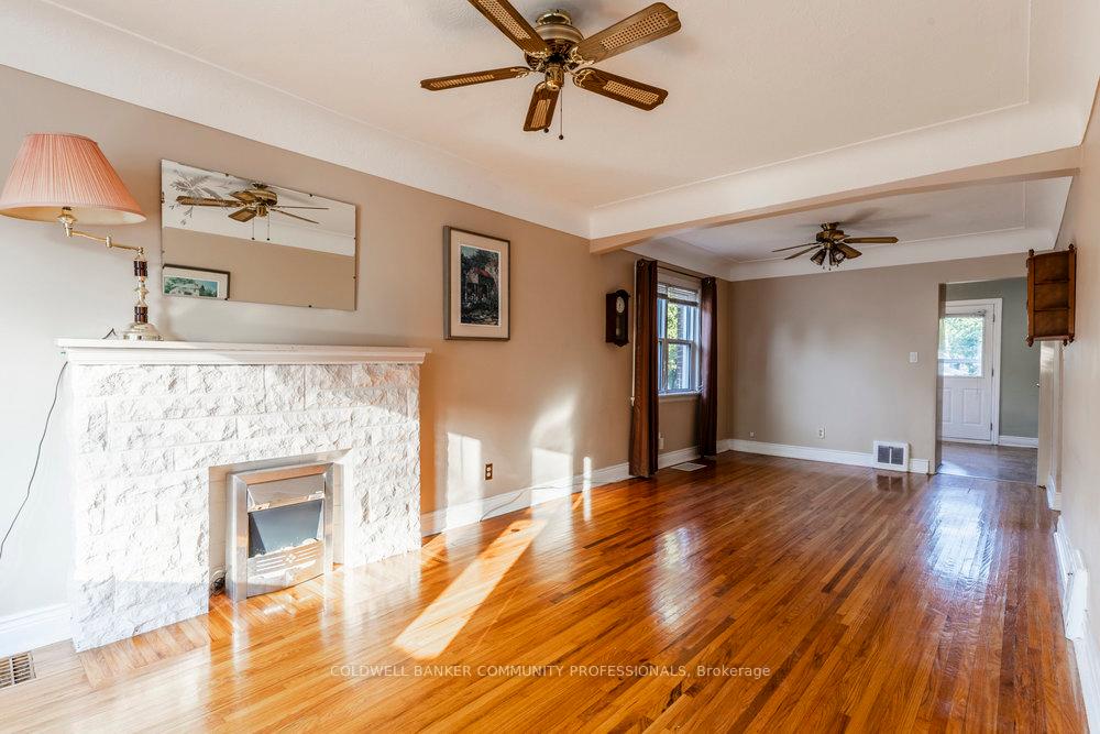 Photo 3 of 567 Upper Sherman Avenue, Hamilton, Raleigh — HOMEH