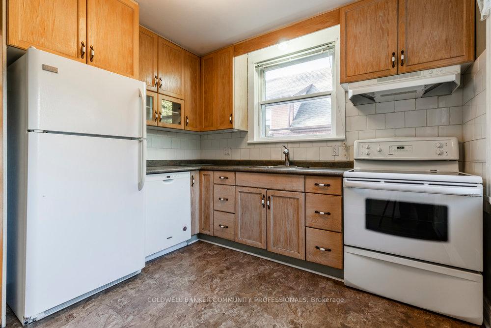 Photo 11 of 567 Upper Sherman Avenue, Hamilton, Raleigh — HOMEH