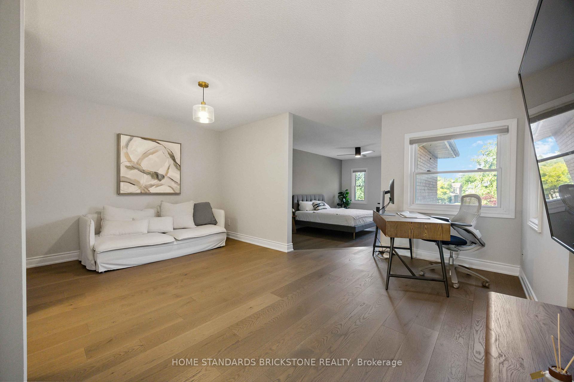 Photo 18 of 135 Brownstone Circle, Vaughan, Crestwood-Springfarm-Yorkhill — HOMEH