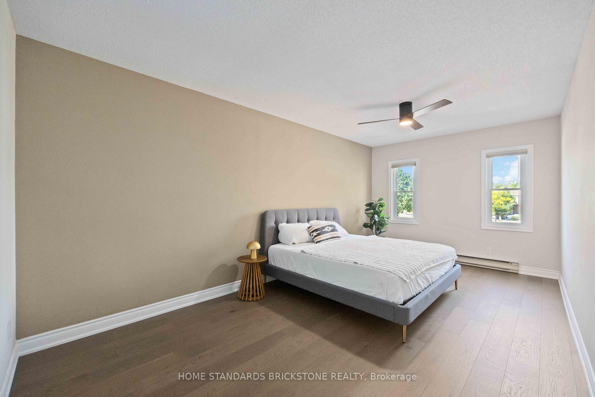Photo 23 of 135 Brownstone Circle, Vaughan, Crestwood-Springfarm-Yorkhill — HOMEH