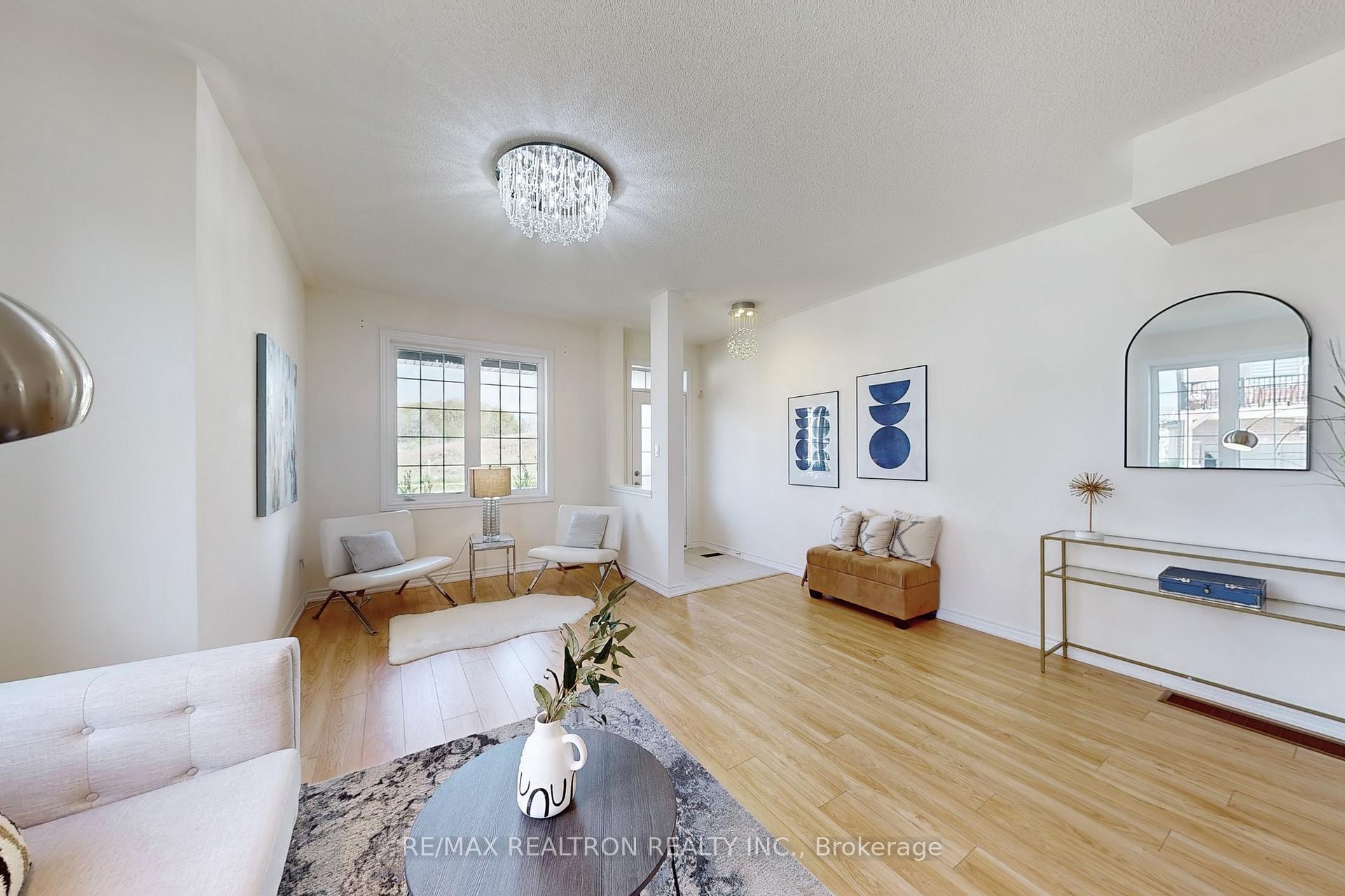 Photo 18 of 189 Rustle Woods Avenue, Markham, Cornell — HOMEH