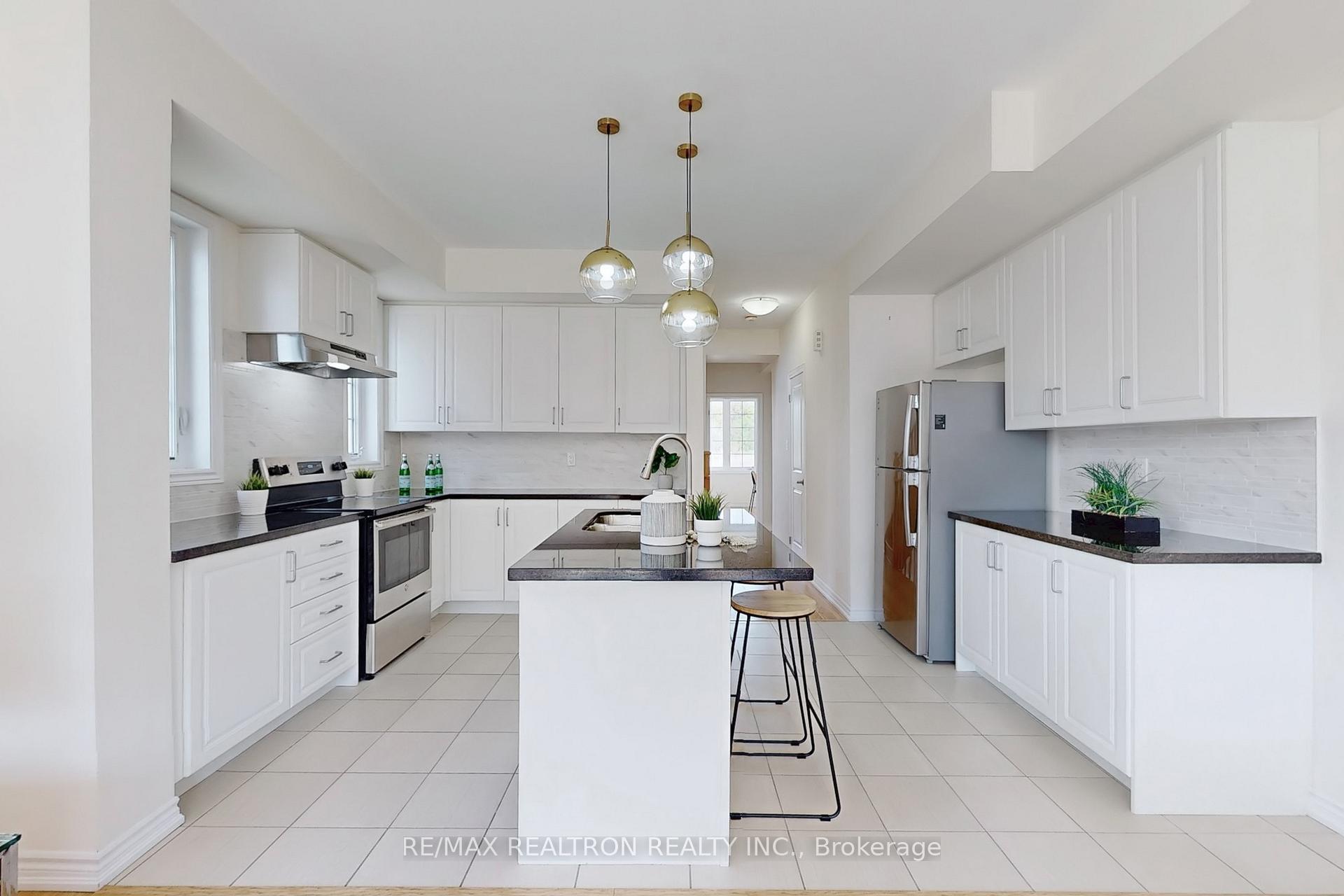 Photo 10 of 189 Rustle Woods Avenue, Markham, Cornell — HOMEH