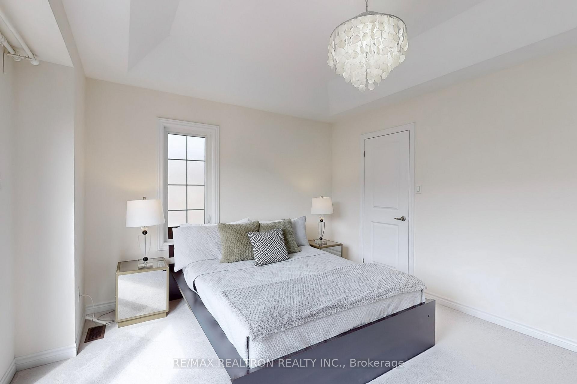 Photo 23 of 189 Rustle Woods Avenue, Markham, Cornell — HOMEH